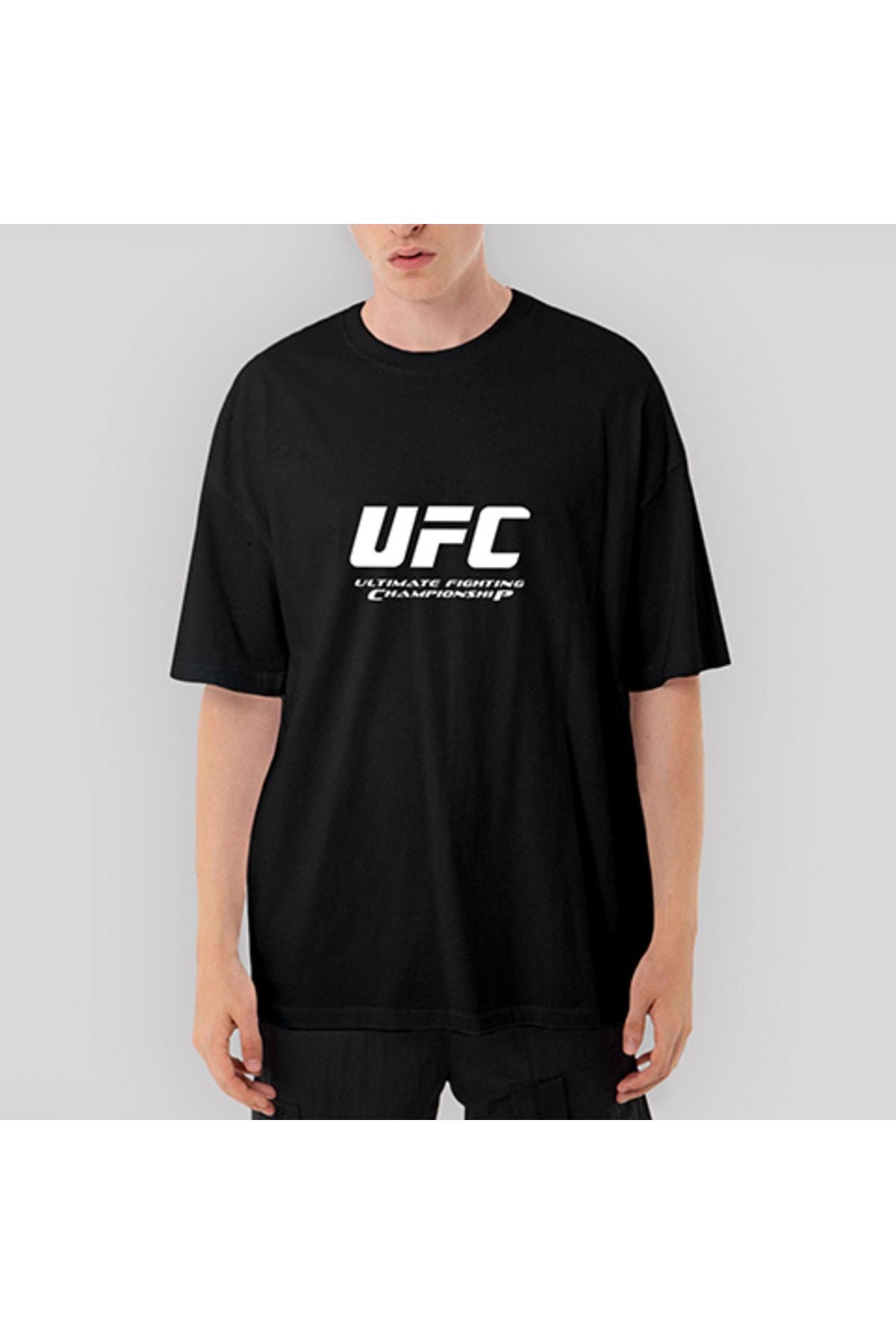 Tomris Hatun UFC Ultimate Championship Oversize Siyah Tişört XL