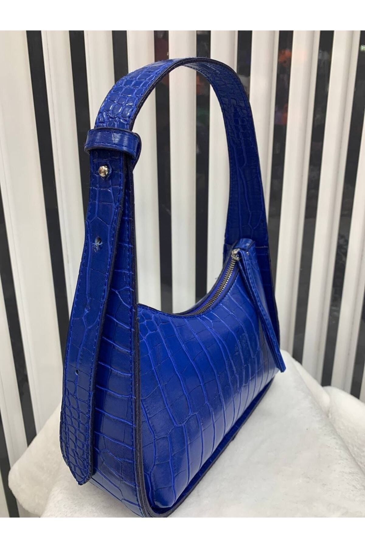 AsperaBag Saks Mavi Kadın Kroko Desenli Baget Çanta