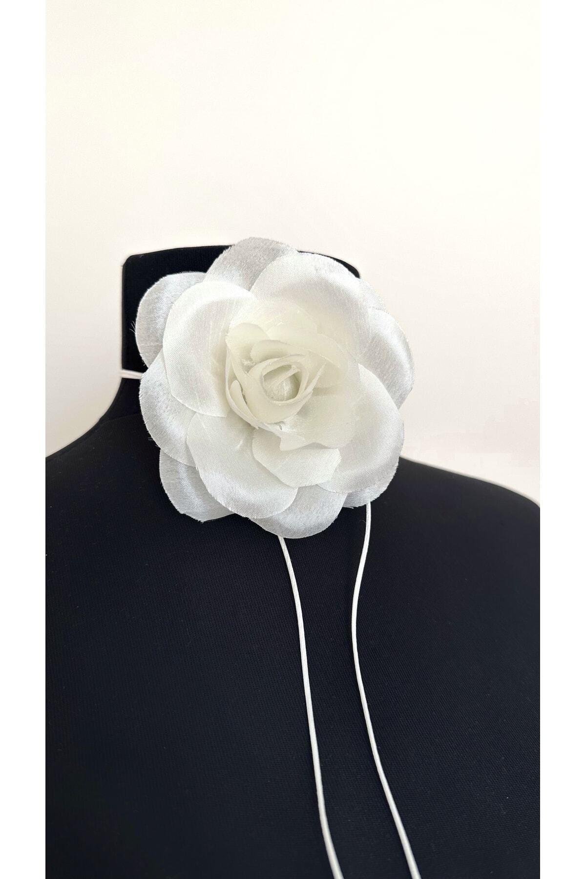 Âlâ Atelier Bağcıklı Kumaş Çiçek Choker Kolye Gül Kolye