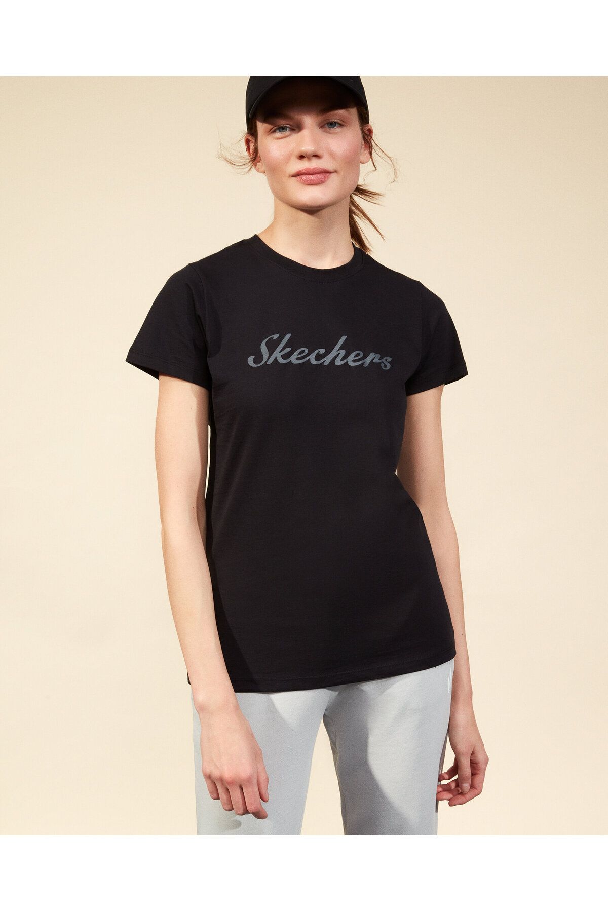 Skechers Graphic Tee W Crew Neck T-shirt Kadın Siyah Tshirt S211282-001
