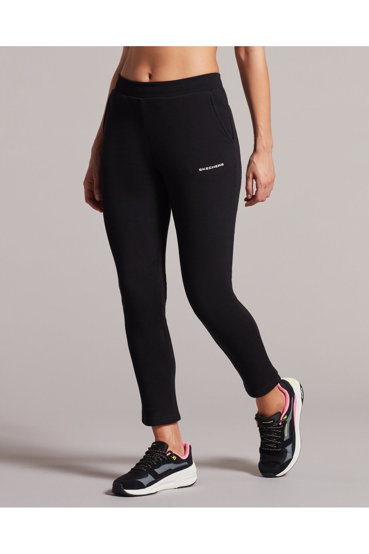 Skechers W New Basics Slim Sweatpant Kadın Siyah Eşofman Altı S212185-001