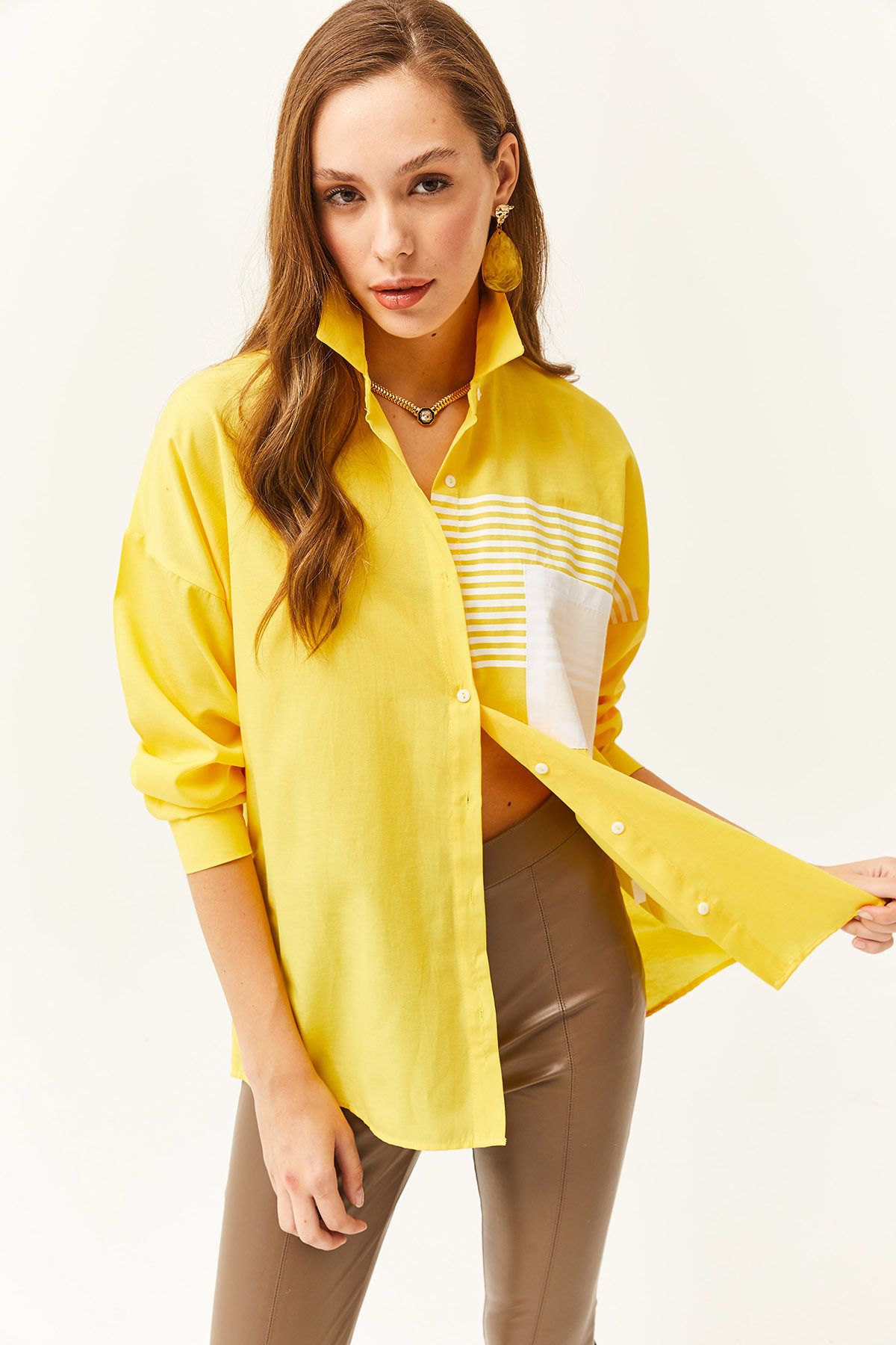 Olalook Kadın Sarı Cep Detaylı Oversize Dokuma Gömlek GML-19000978
