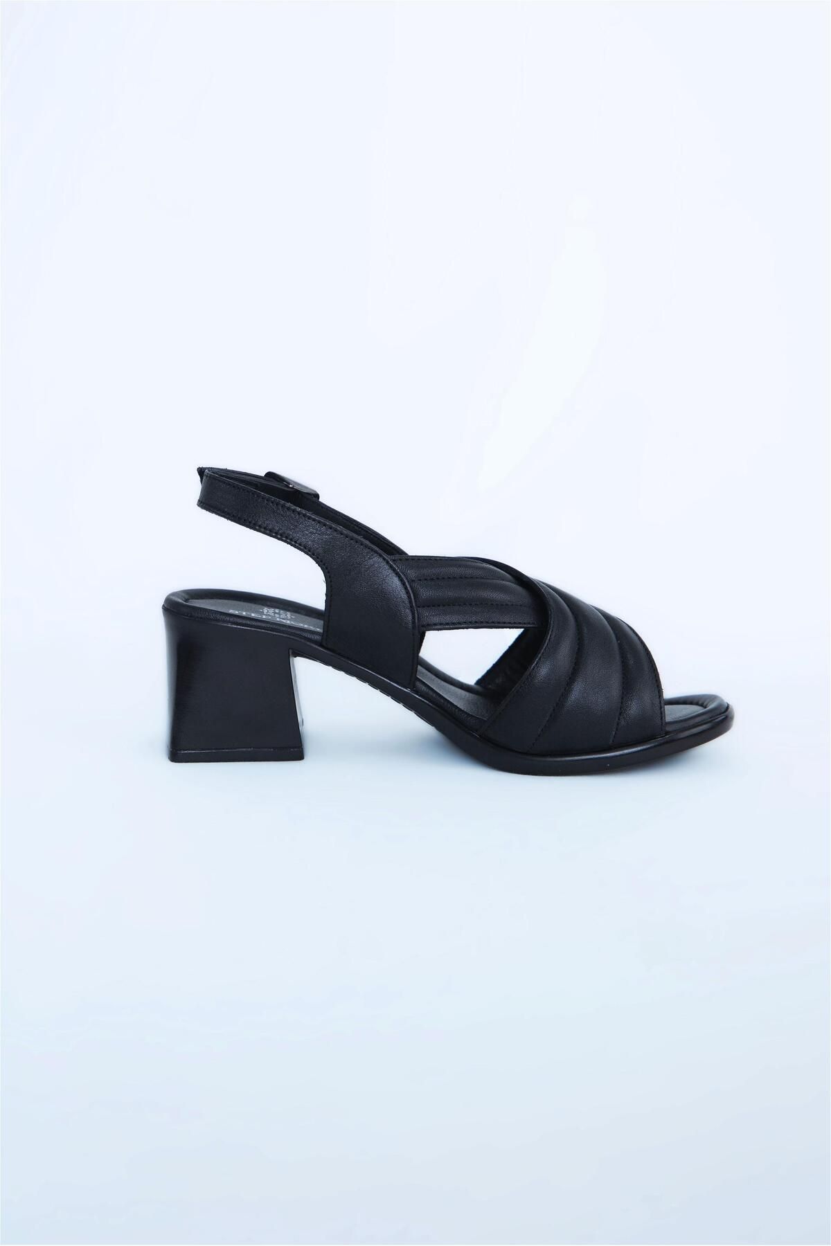 STEP MORE Z6912003 Siyah Kadın Topuklu Sandalet