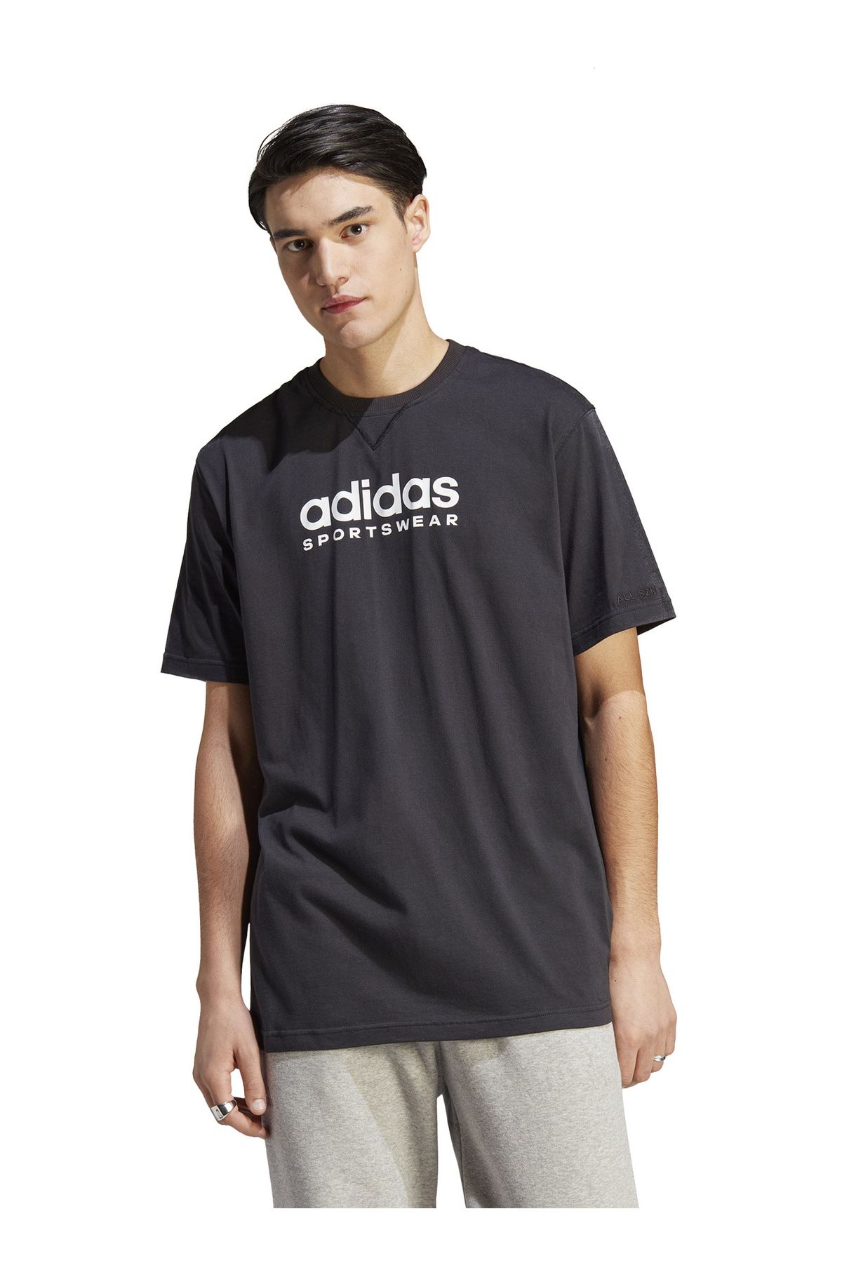 adidas Siyah Erkek Yuvarlak Yaka Regular Fit T-Shirt IC9815-M ALL SZN G T BLA