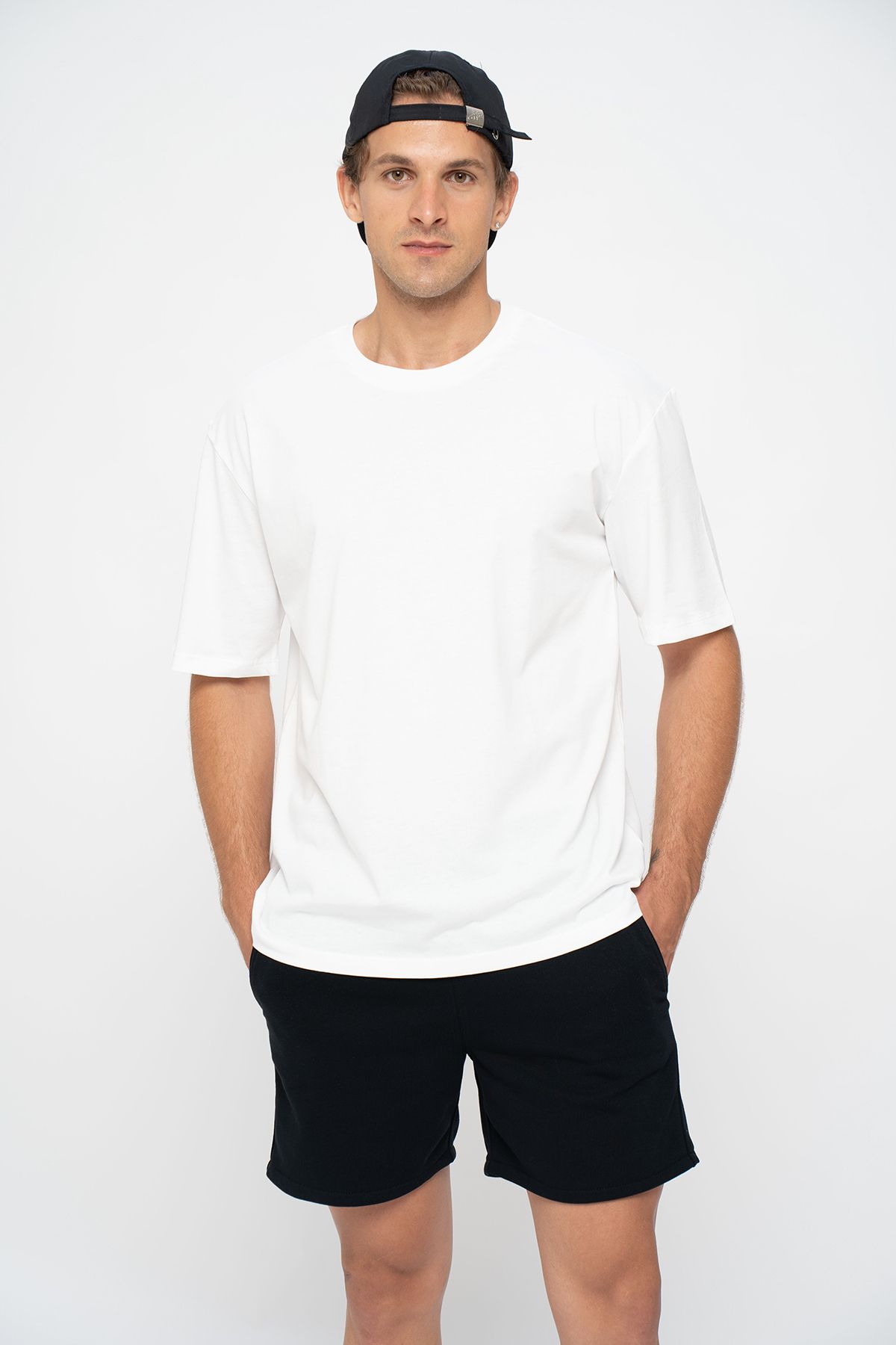 PAKONN Beyaz Erkek Basic Bisiklet Yaka Oversize Kısa Kollu T-shirt