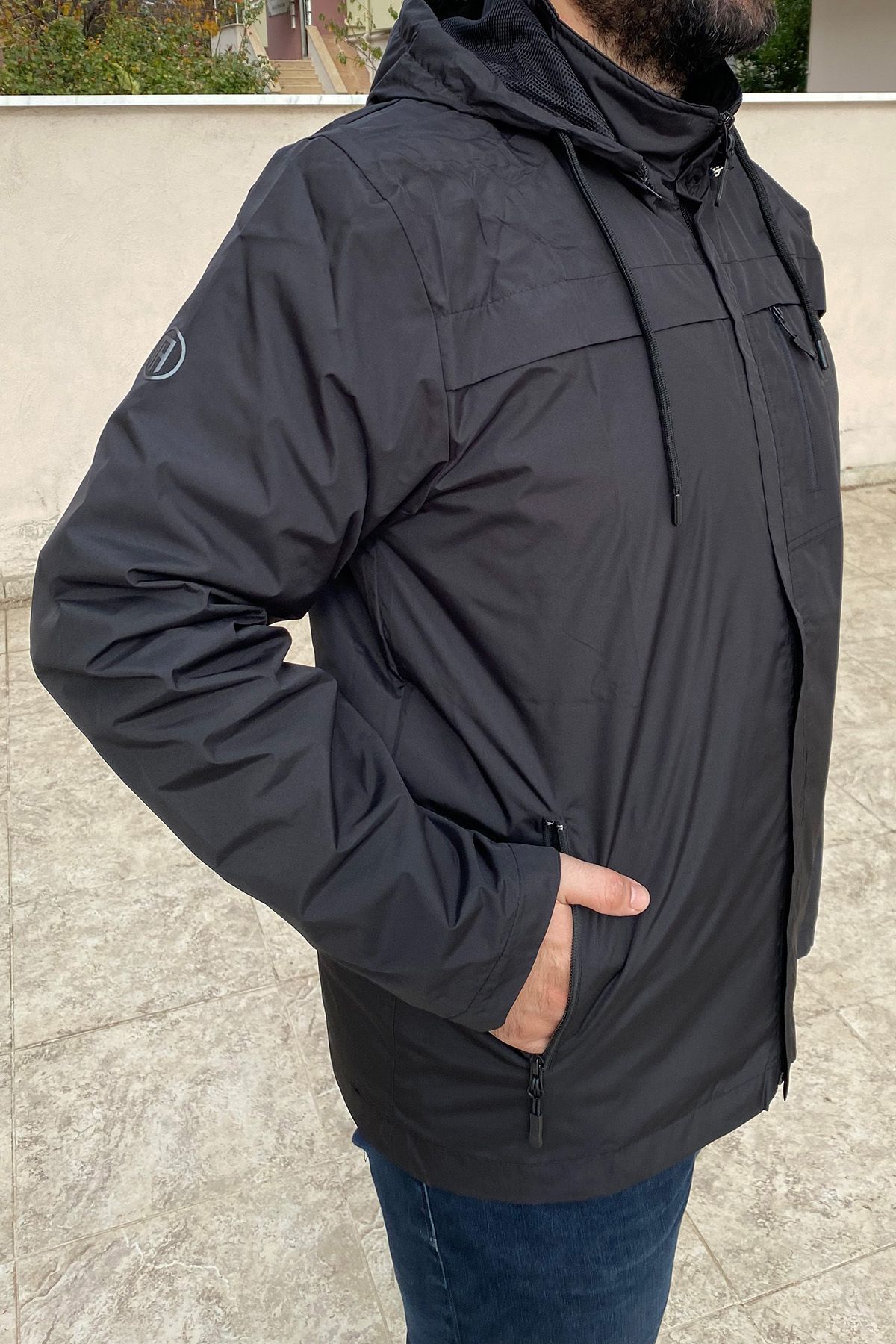 Remsa Spor Büyük Beden Erkek Kapüşonlu Rüzgar Geçirmez Cep Detaylı Içi Fileli Yağmurluk Siyah Th901