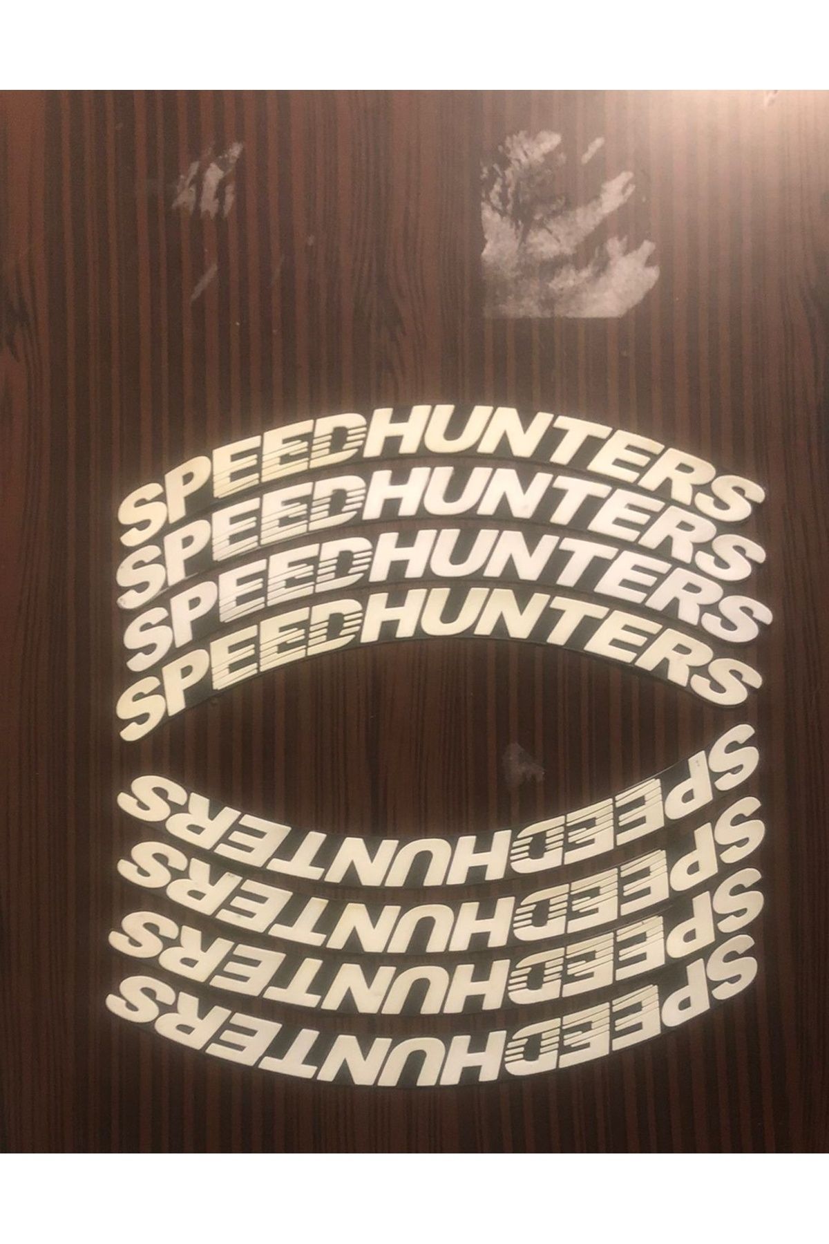 Kingstar Speed Hunters Motosiklet Ve Otomobil Lastik Yazısı Sticker Arma