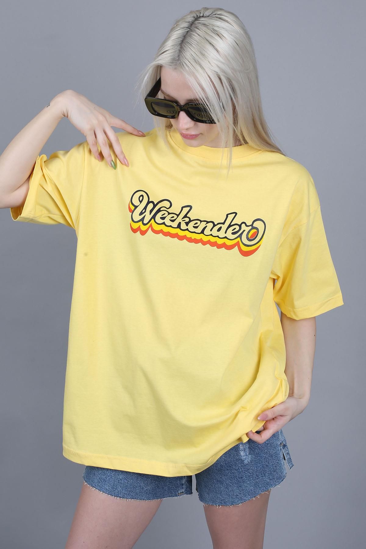 Madmext Sarı Baskılı Oversize Yuvarlak Yaka Kadın Tişört