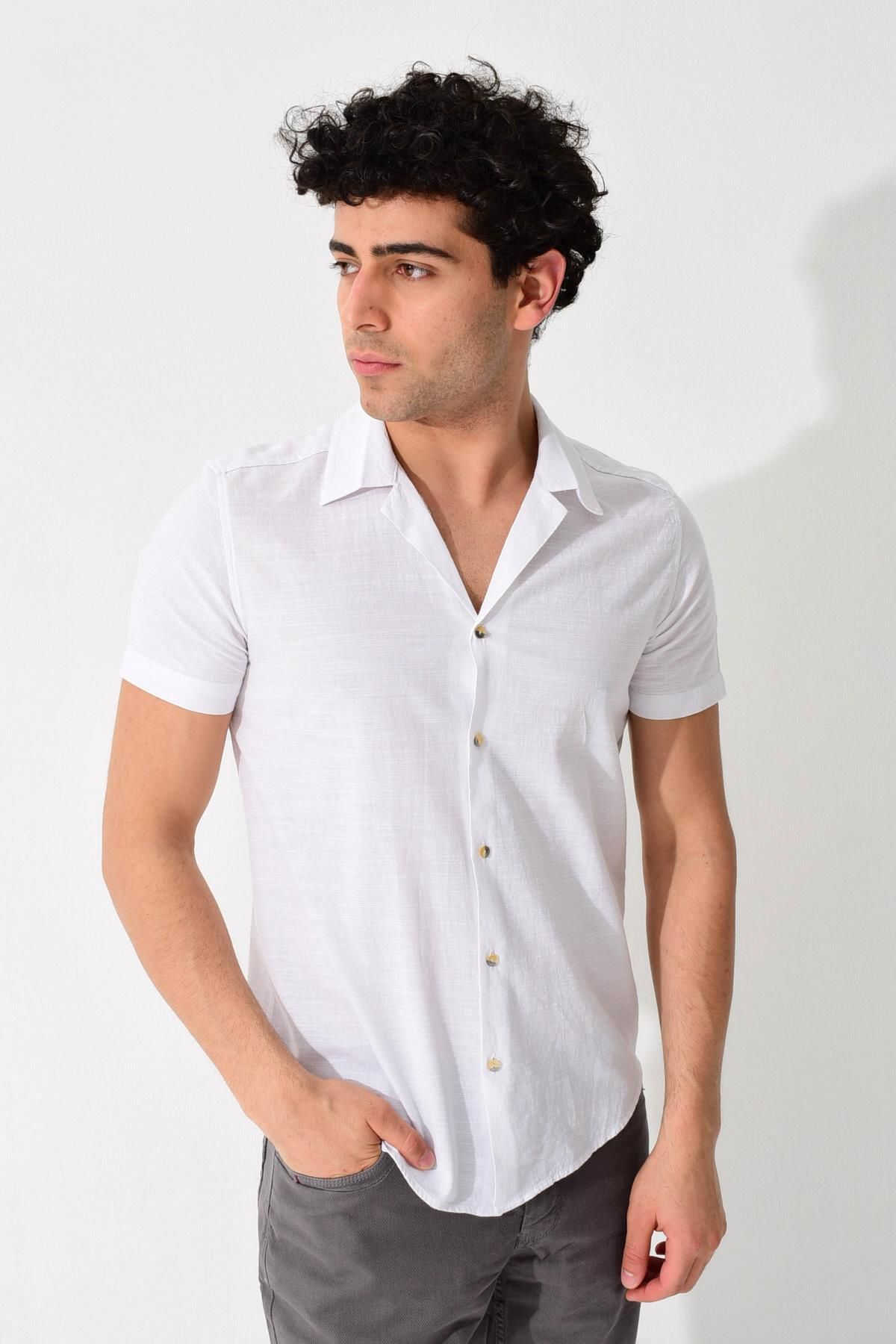 Tena Moda Erkek Beyaz Kısa Kollu Apaş Yaka Regular Keten Gömlek