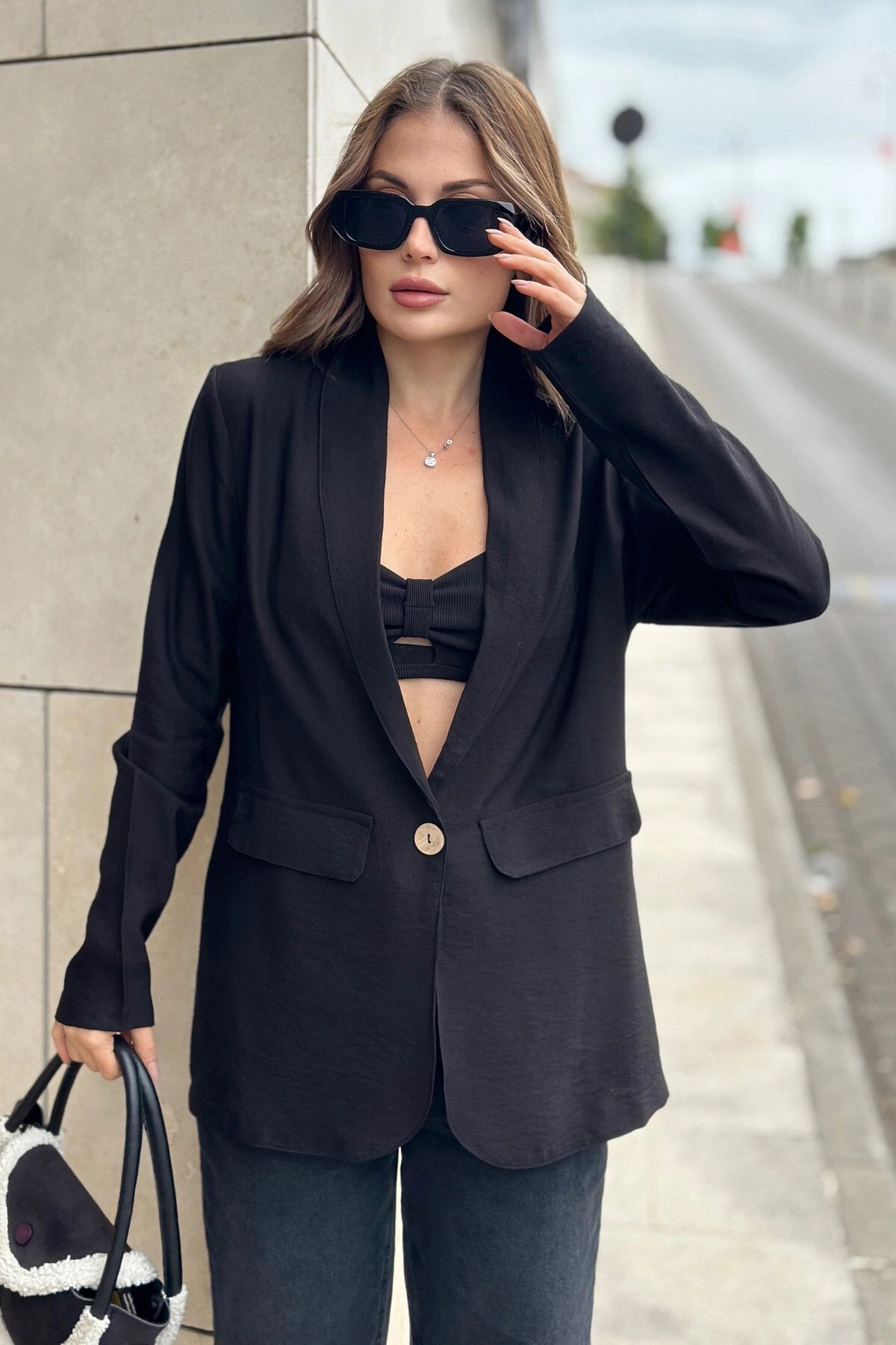 New Laviva Kadın Siyah Ceket Yaka, Uzun Kol, Cep Kapak Detaylı, Keten, Tek Düğme Blazer Ceket