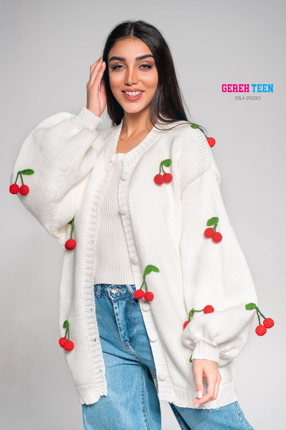 Gereh Style Beyaz Ceket / Oversize Nakışlı Kirazlı Hırka / Kırmızı Vişne Desenli Ceket