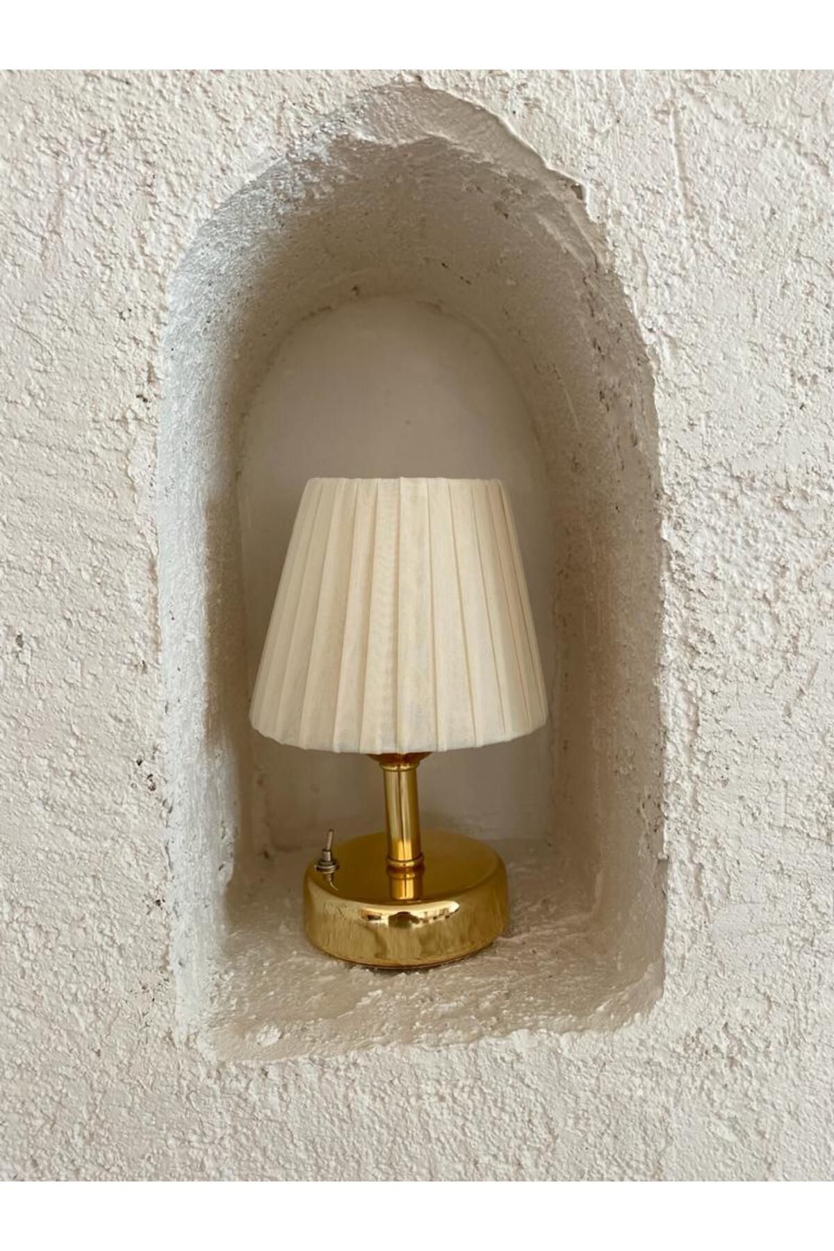 Maison Avf Osmanlı İpeği Pileli Kablosuz Masa Lambası -Alt Parlak Gold Led Işık ( 9v Pil 75-90 Saat)