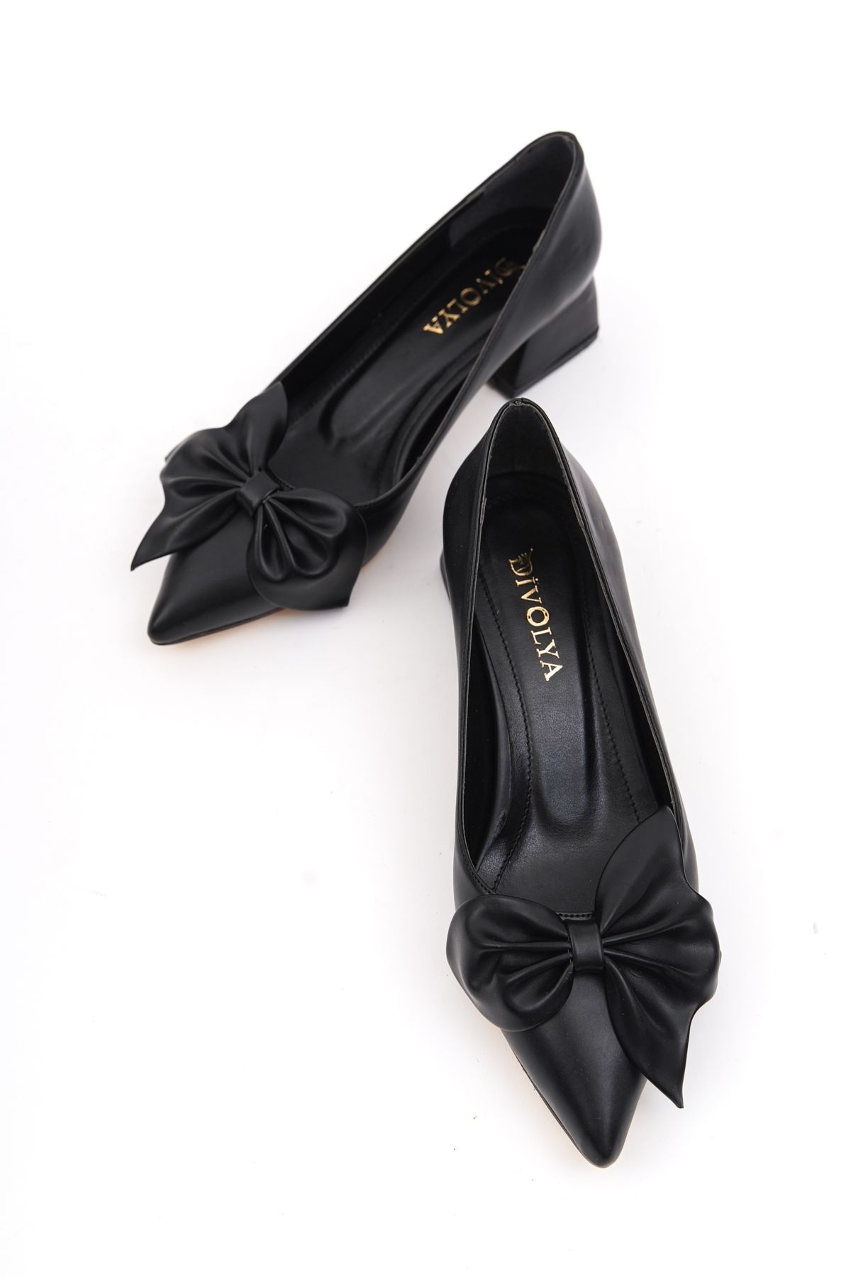 DİVOLYA Camila Siyah Fiyonklu (4cm) Sivri Burun Topuklu Ayakkabı