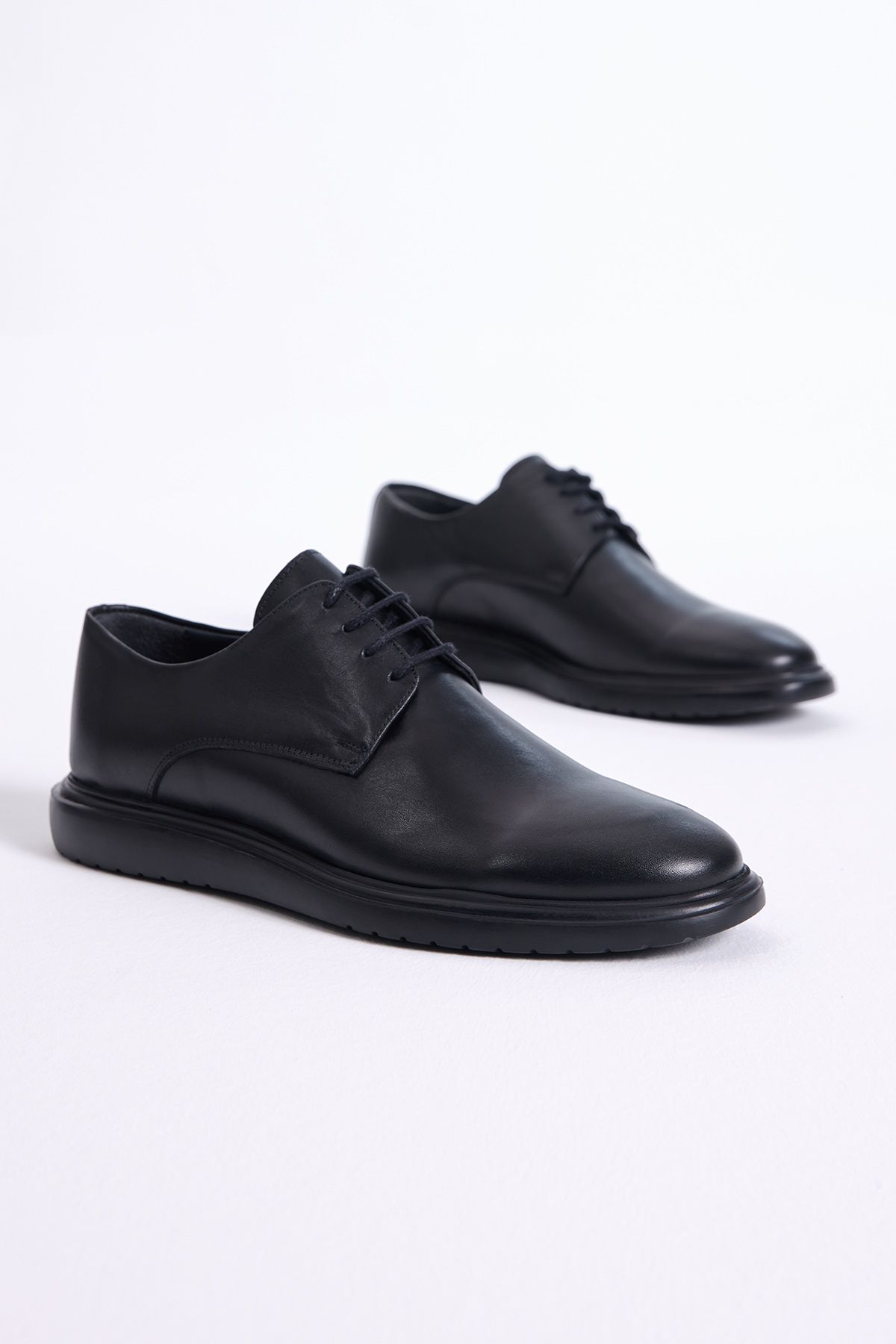 Tonny Black Erkek Siyah Önü Bağcıklı Içi Hakiki Deri Klasik Ayakkabı