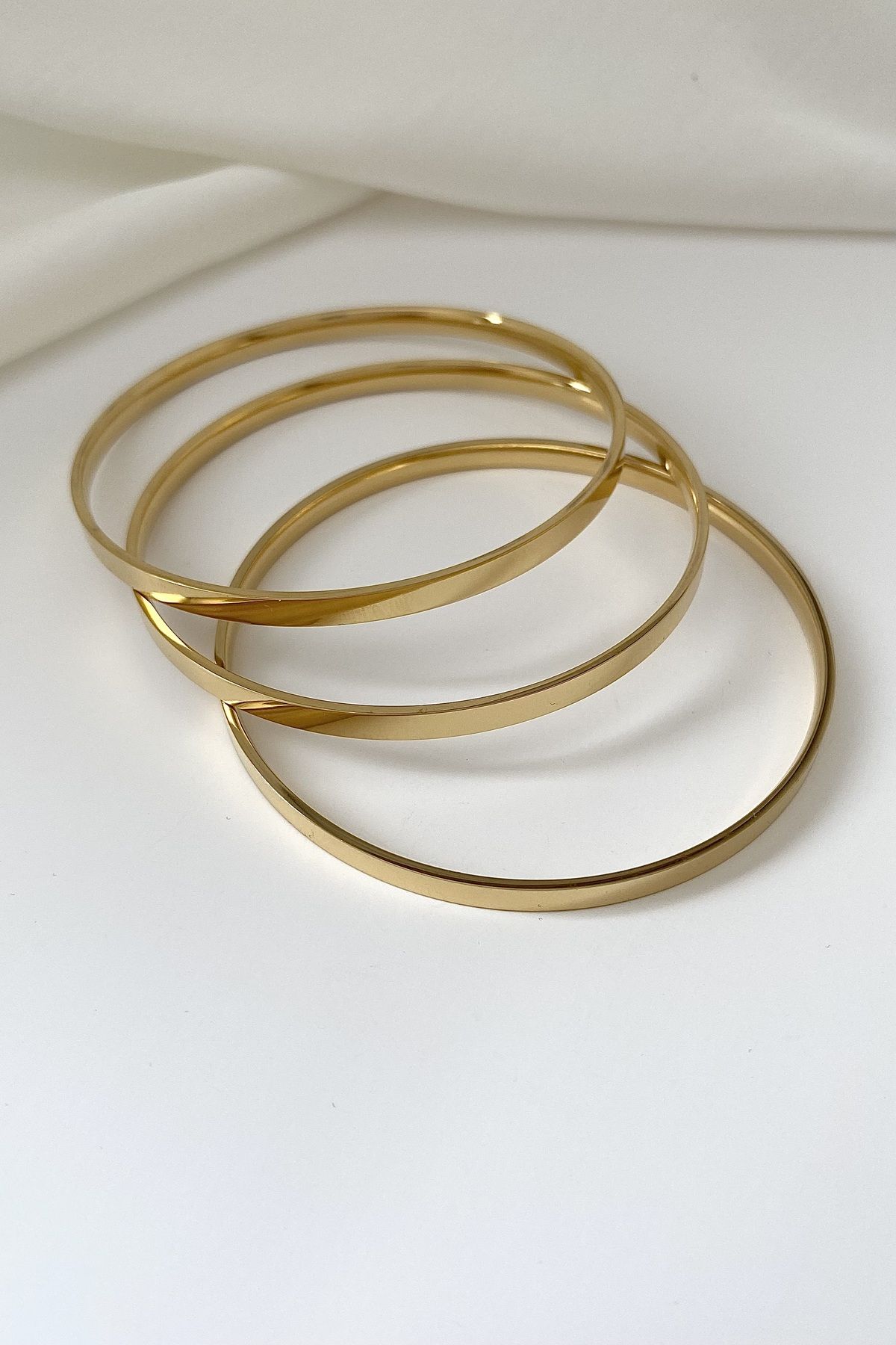 SilverStone Çelik Bileklik - Kadın Kalın Gold Altın Renk Üçlü Ajda 3'lü 20 cm Çelik Bilezik