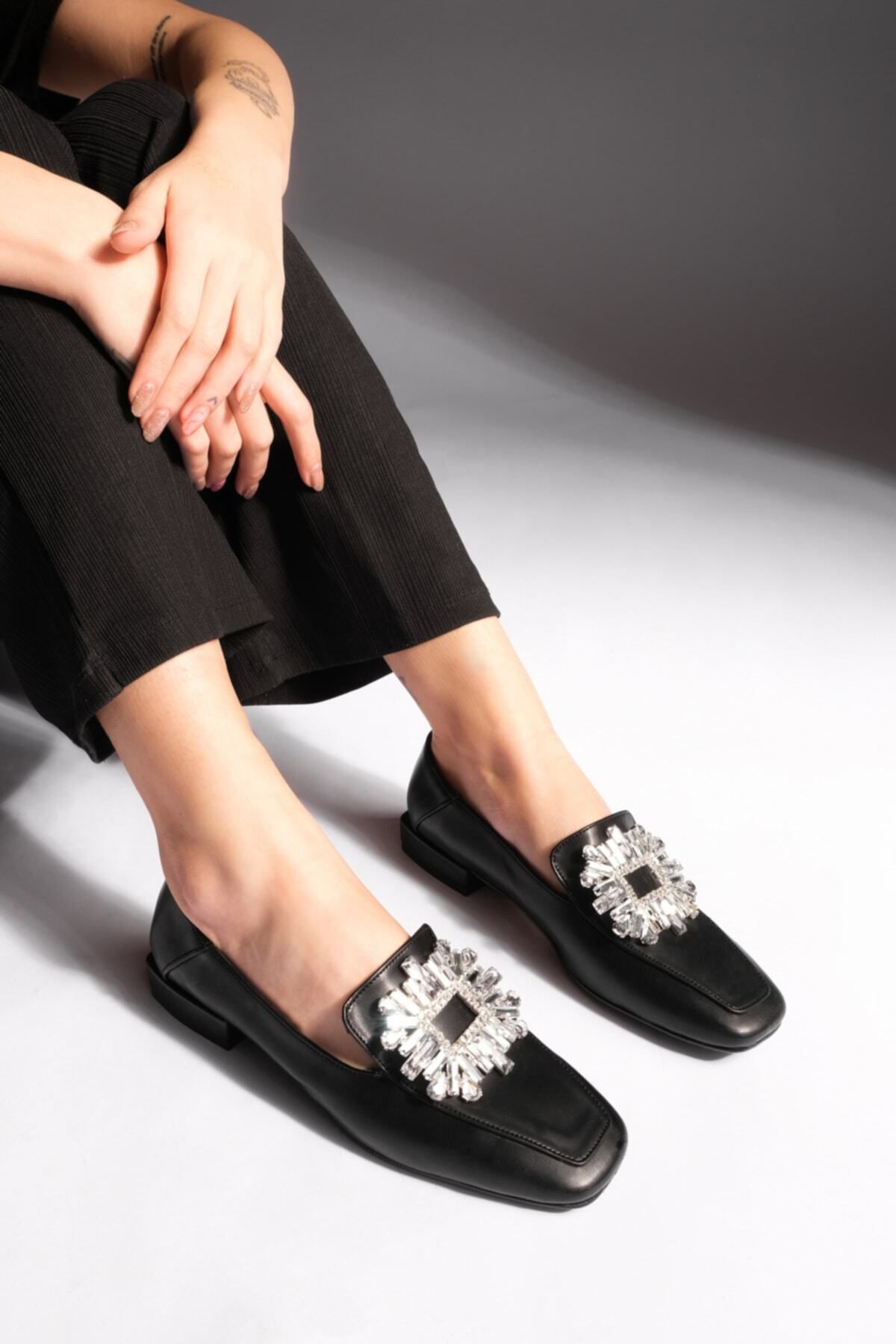 Marjin Kadın Loafer Taşlı Küt Burun Günlük Ayakkabı Devas Siyah
