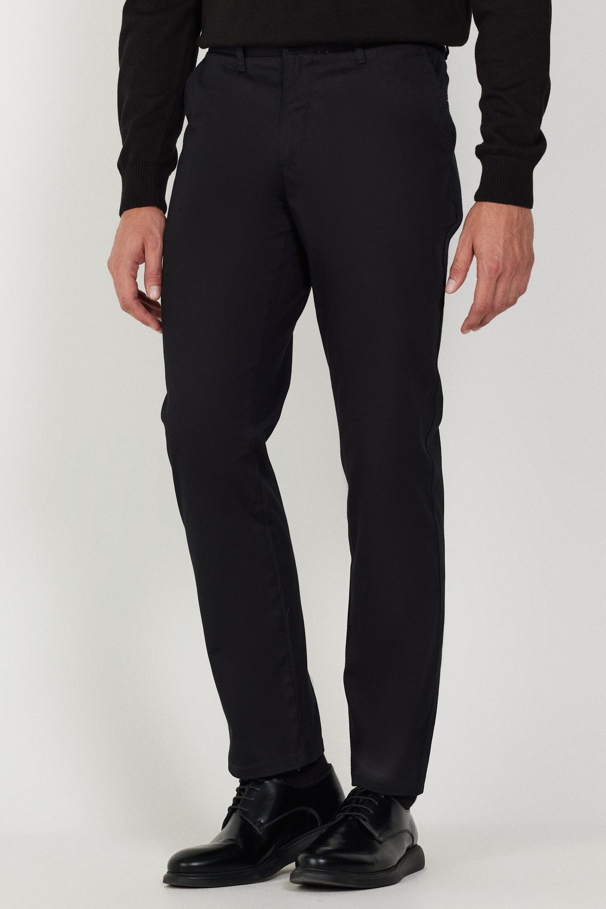 Altınyıldız Classics Erkek Siyah Comfort Fit Rahat Kesim Yan Cepli Pamuklu Desenli Esnek Pantolon