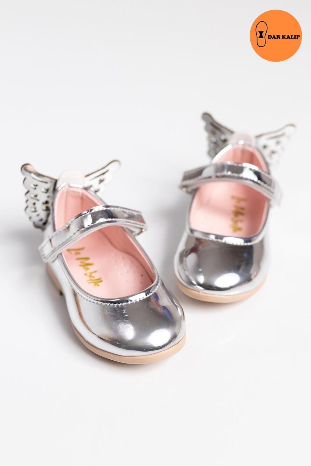 Le Mabelle Gümüş Topuğu Kelebekli Kız Çocuk Ayakkabı