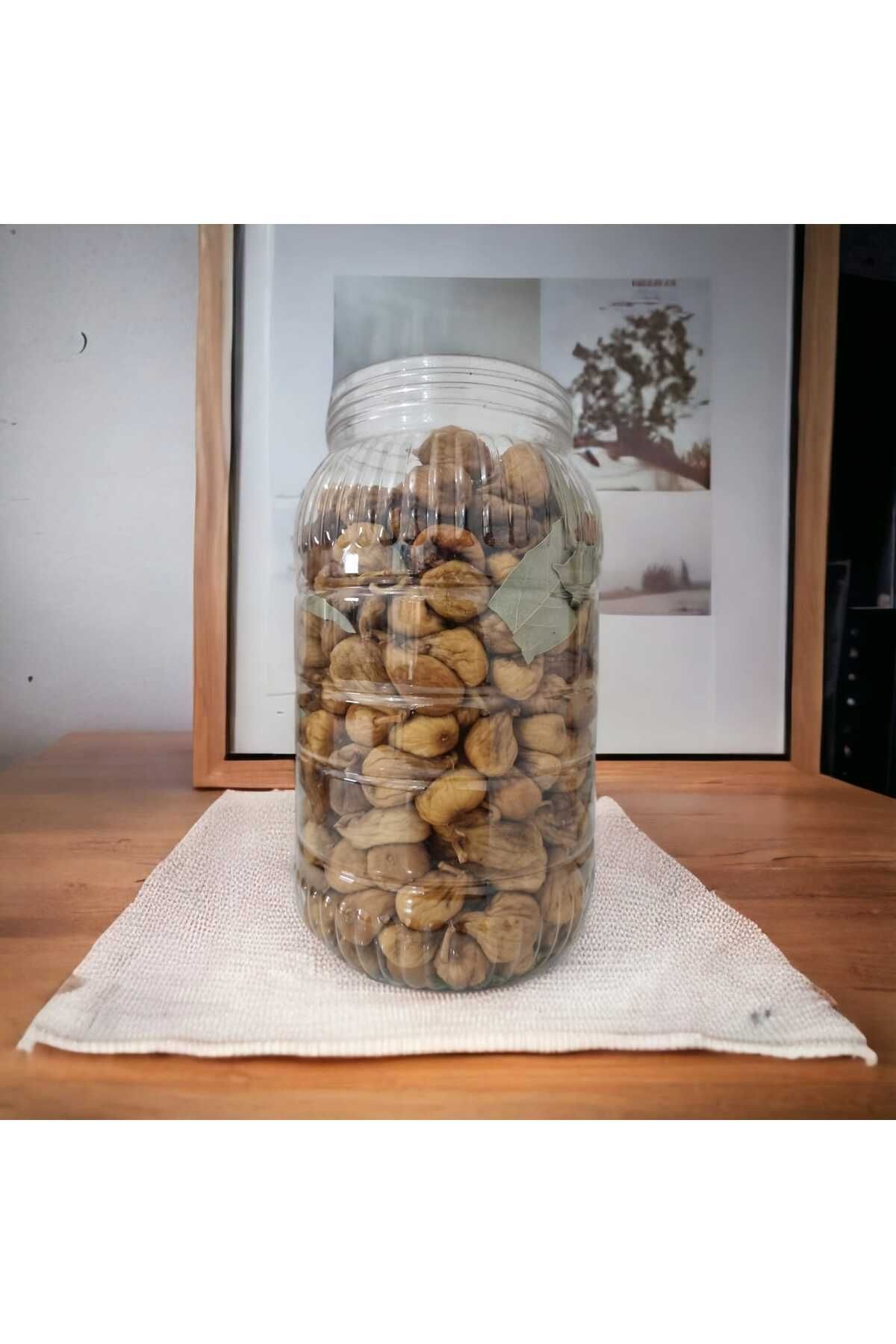 ERVA NATUREL KURU İNCİR Dalında kurutulmuş 1 KG