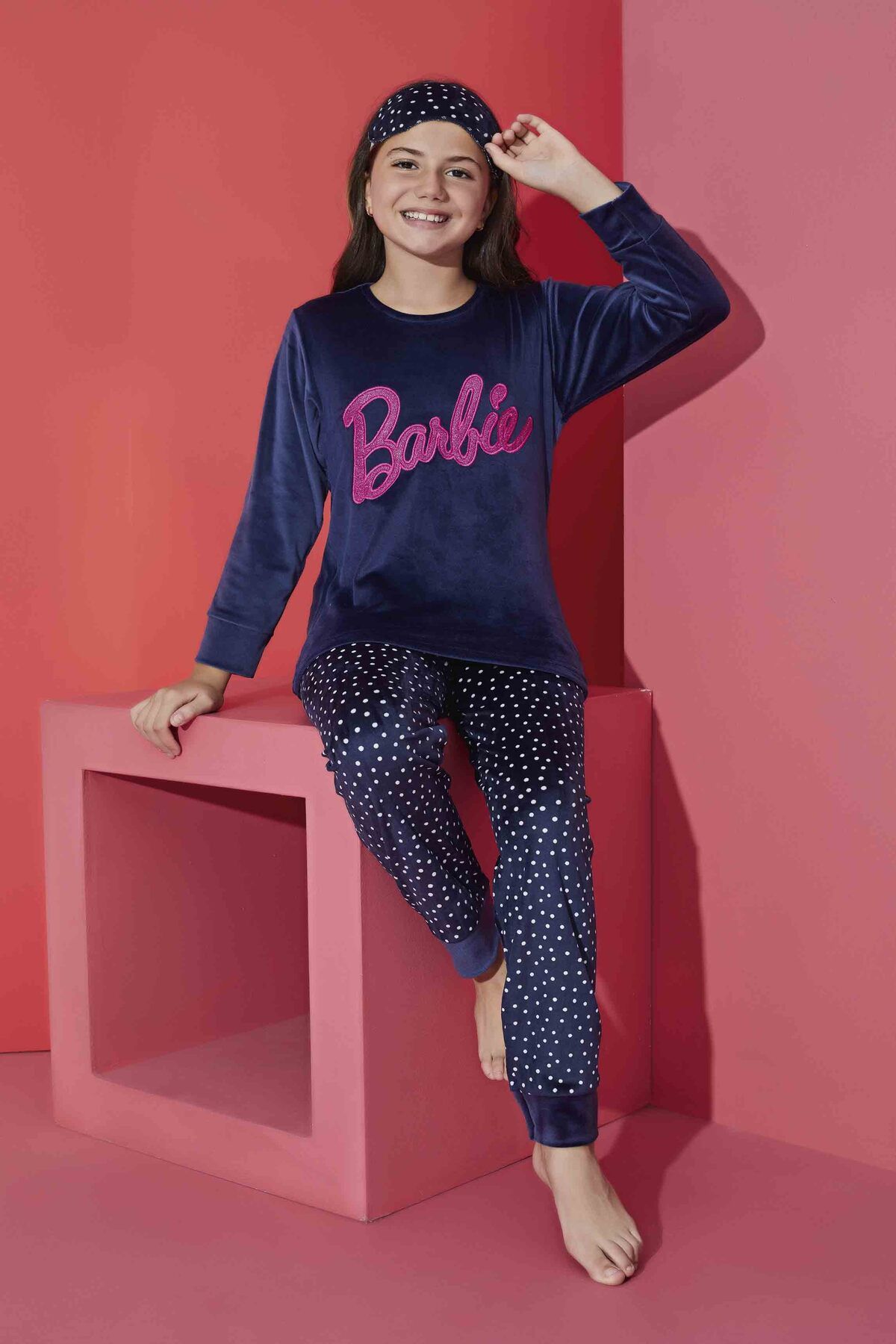 Meba Kız Çocuk Boy Nakışlı Lacivert Fransız Kadife Pijama Takımı