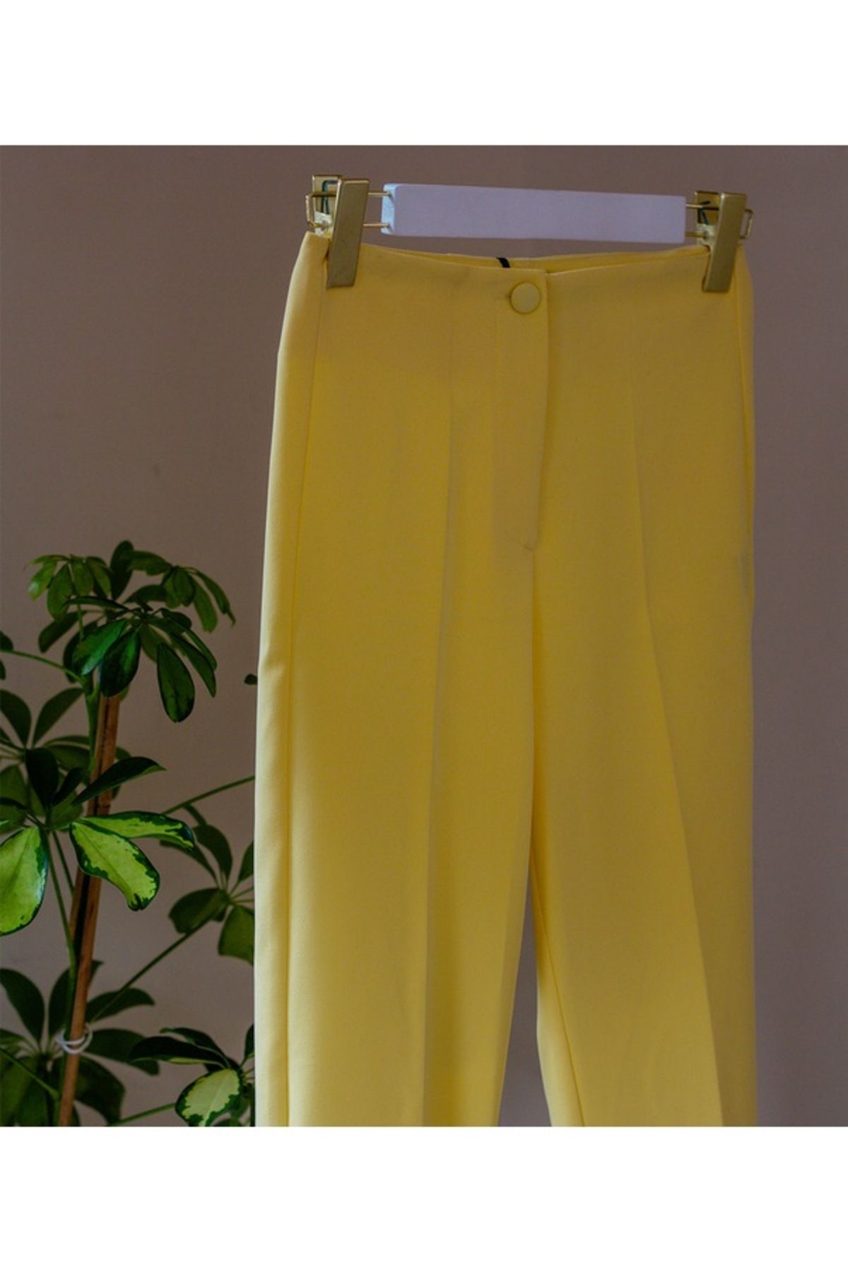 say Sarı Renk Dar Paça Pantolon