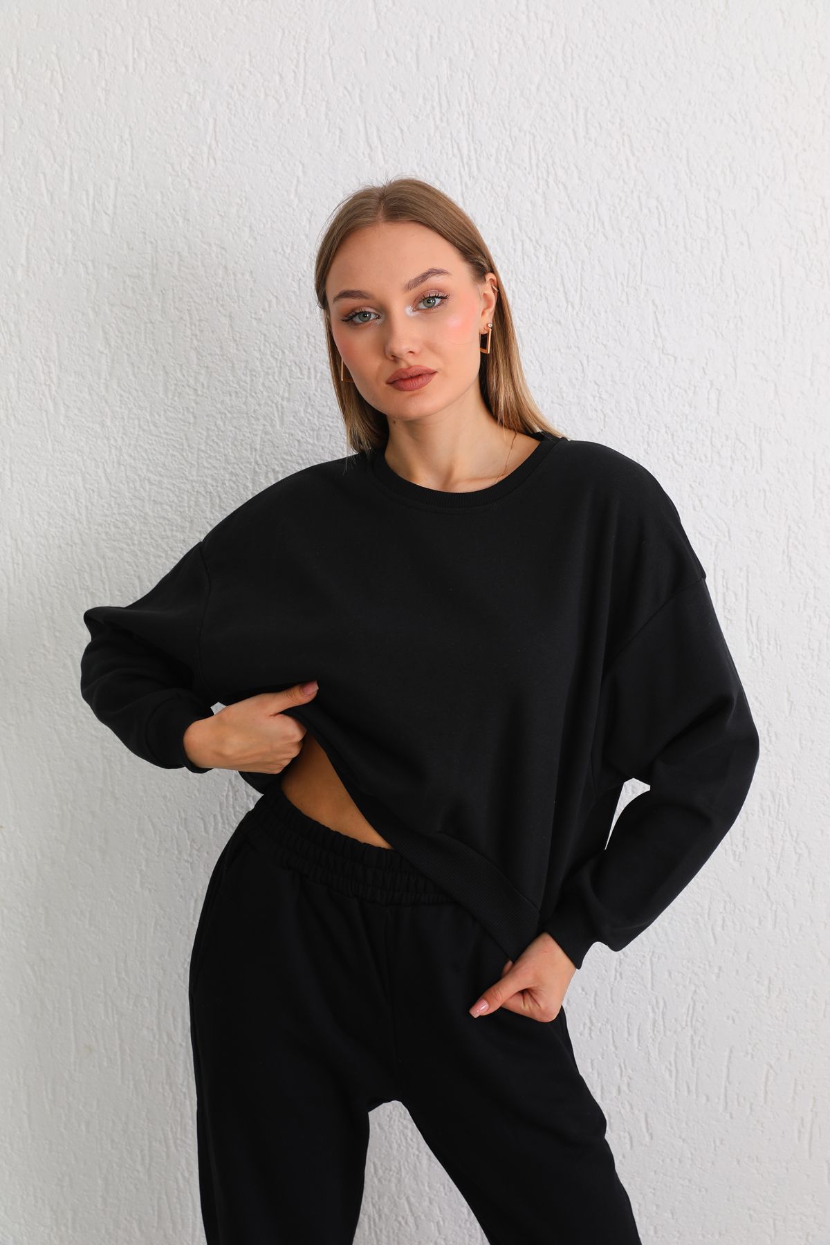 BİKELİFE Kadın Siyah Oversize Crop Sweatshirt
