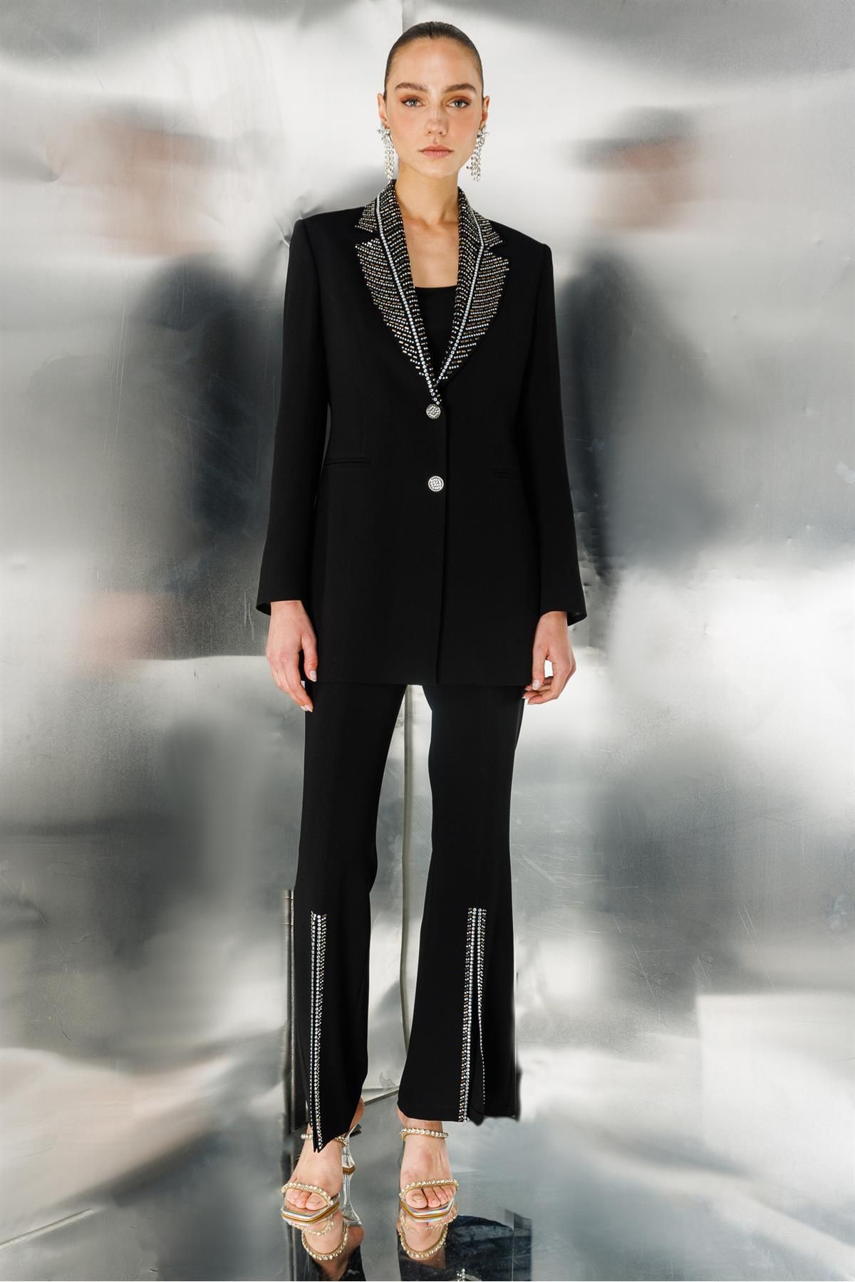 Moda İlgi Modailgi Paçası Yırtmaçlı Taş Detaylı Pantolon Siyah