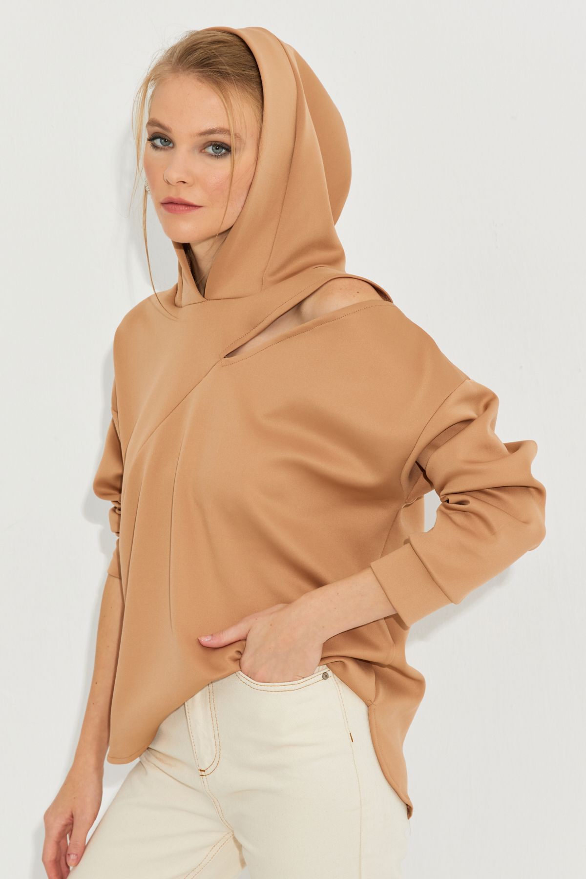 Cool & Sexy Kadın Camel Pencereli Skuba Sweatshirt ROT1004