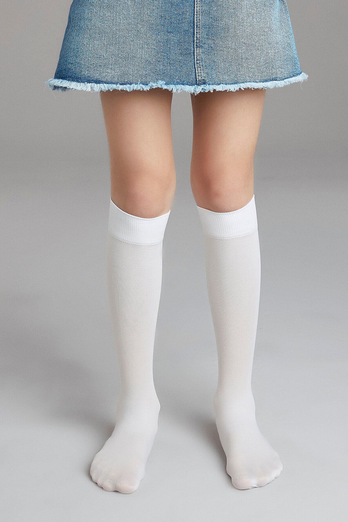Penti Beyaz Kız Çocuklu Mikro 40 Pantolon Çorabı