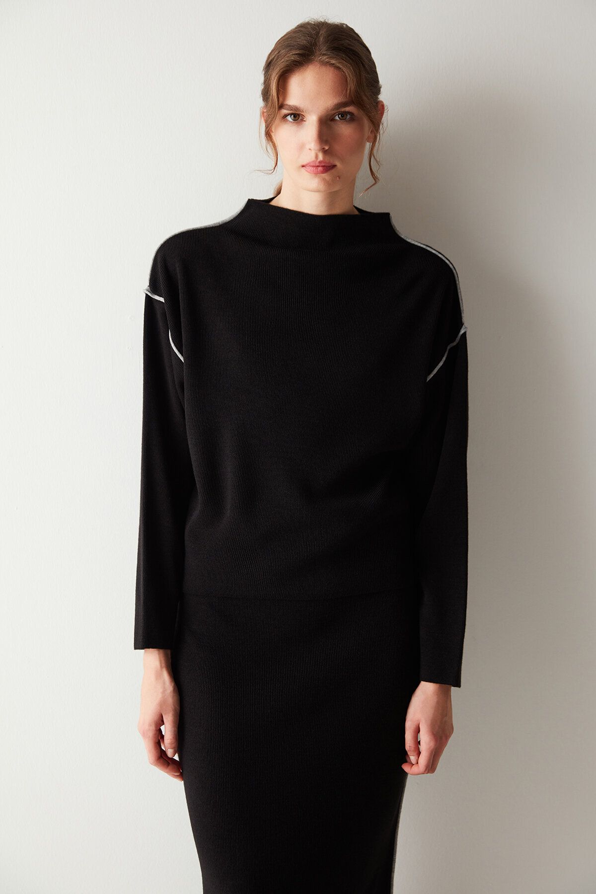Penti Şerit Detaylı Siyah Sweater