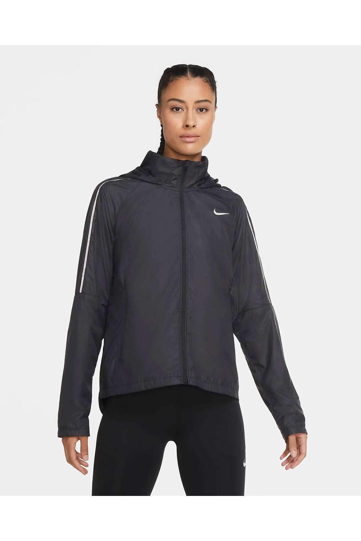 Nike Shield Kadın Koşu Ceketi CU3385-010