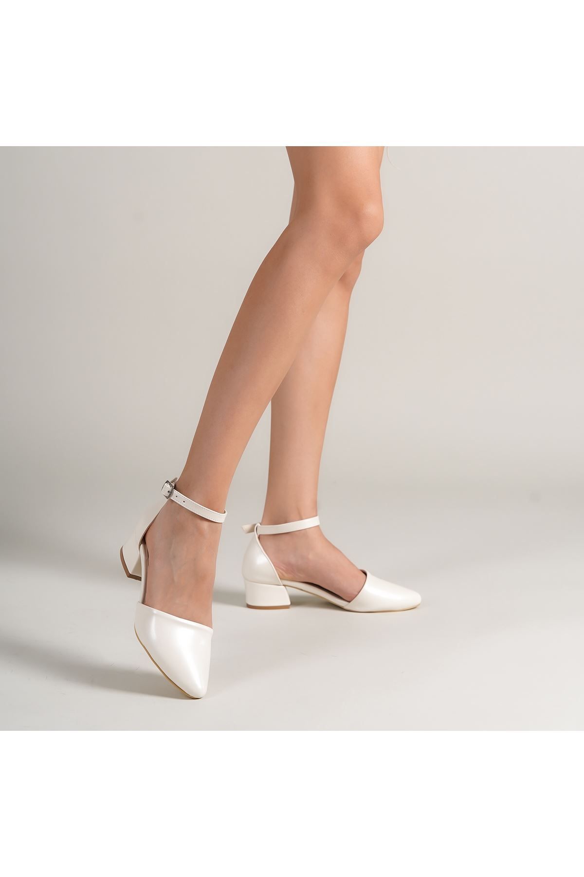 Hayalimdeki Ayakkabı Dary Topuklu Beyaz Sedef Detaylı Topuklu Ayakkabı