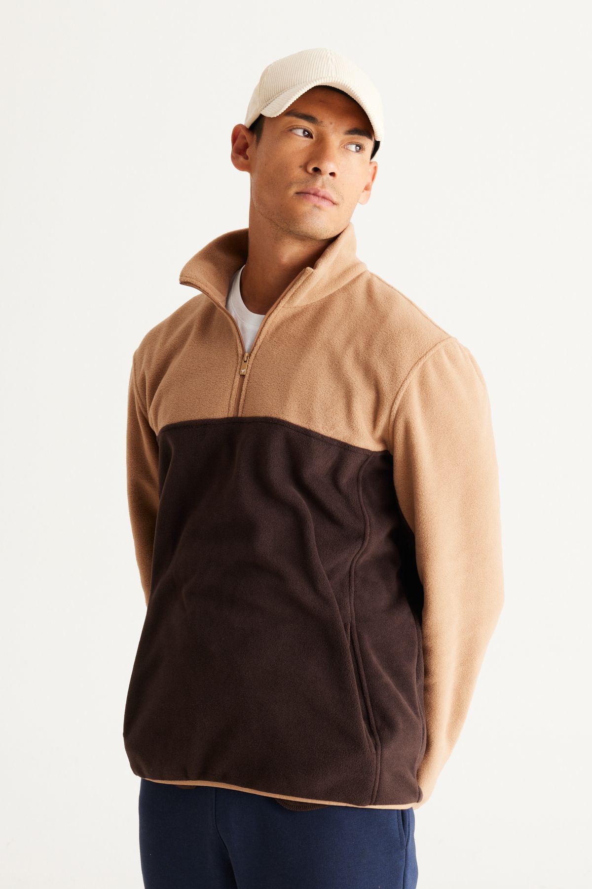 AC&Co / Altınyıldız Classics Erkek Sutlu Kahve-kahve Standart Fit Normal Kesim Günlük Rahat Çift Renkli Polar Spor Sweatshirt