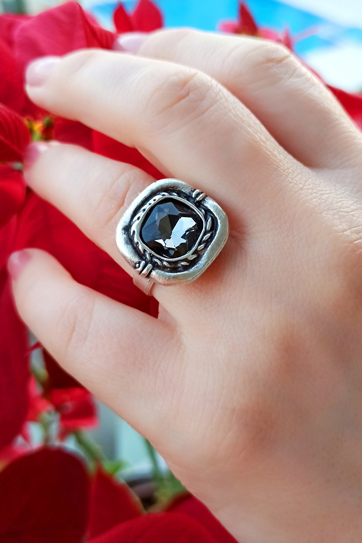 Fildişi Aksesuar Antik Gümüş Kaplama Füme Cam Taşlı Yüzük