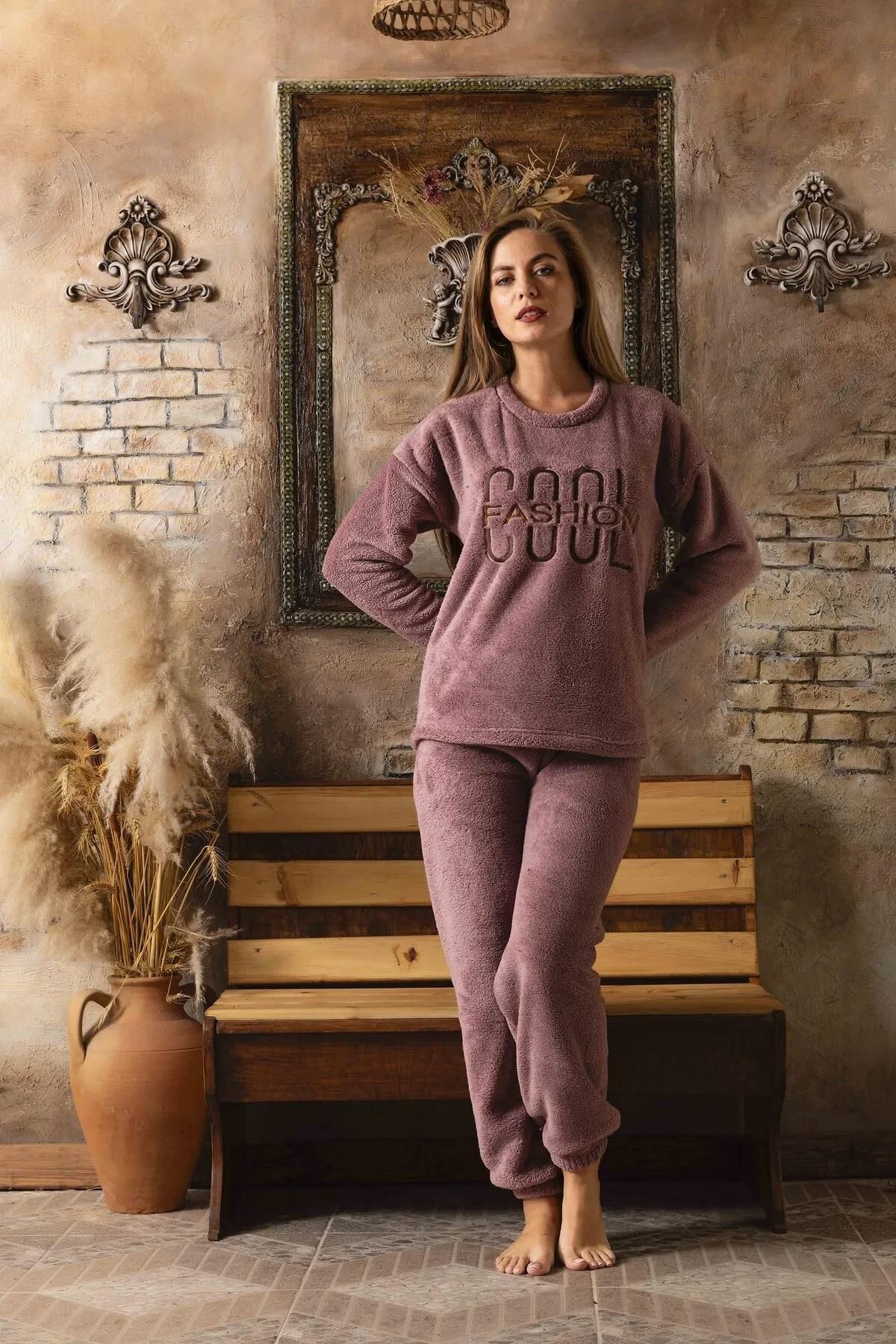 Sude Charme Kadın Kışlık Peluş Pijama Takımı K-200-468 - 1 Adet