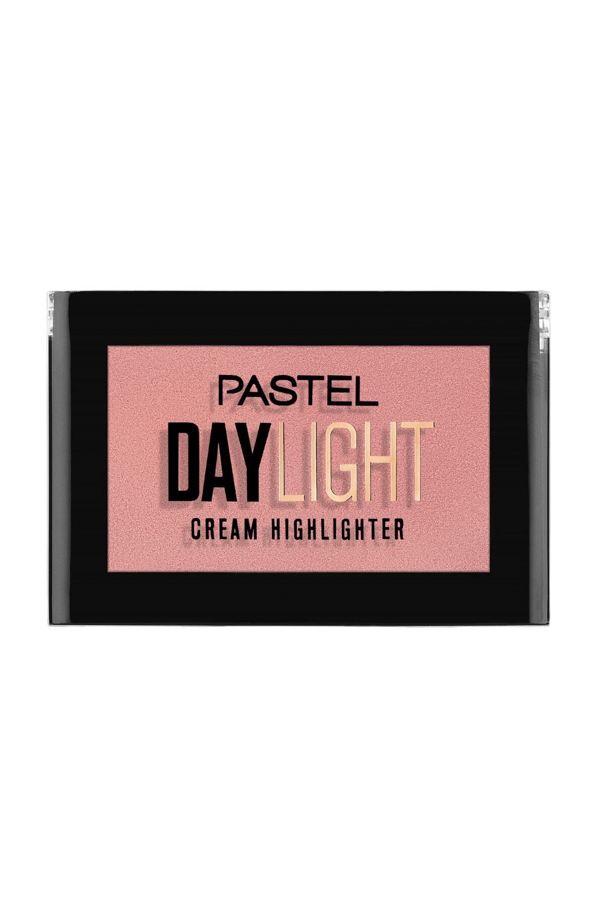 Pastel Daylight Cream Highlighter 13