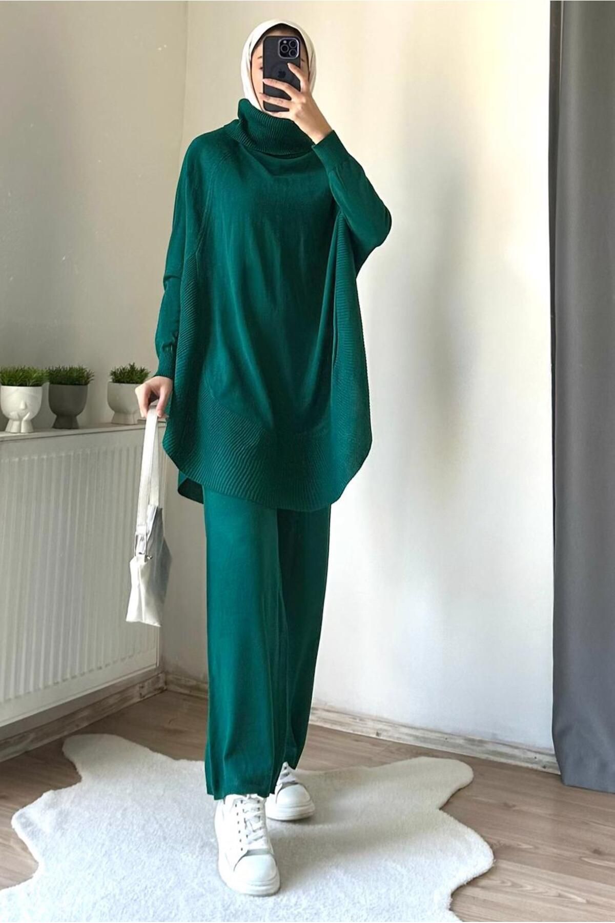 TRENDTESETTÜR Kadın Yeşil (ZÜMRÜT) Yarasa Kol Pantolonlu Takım T 7147