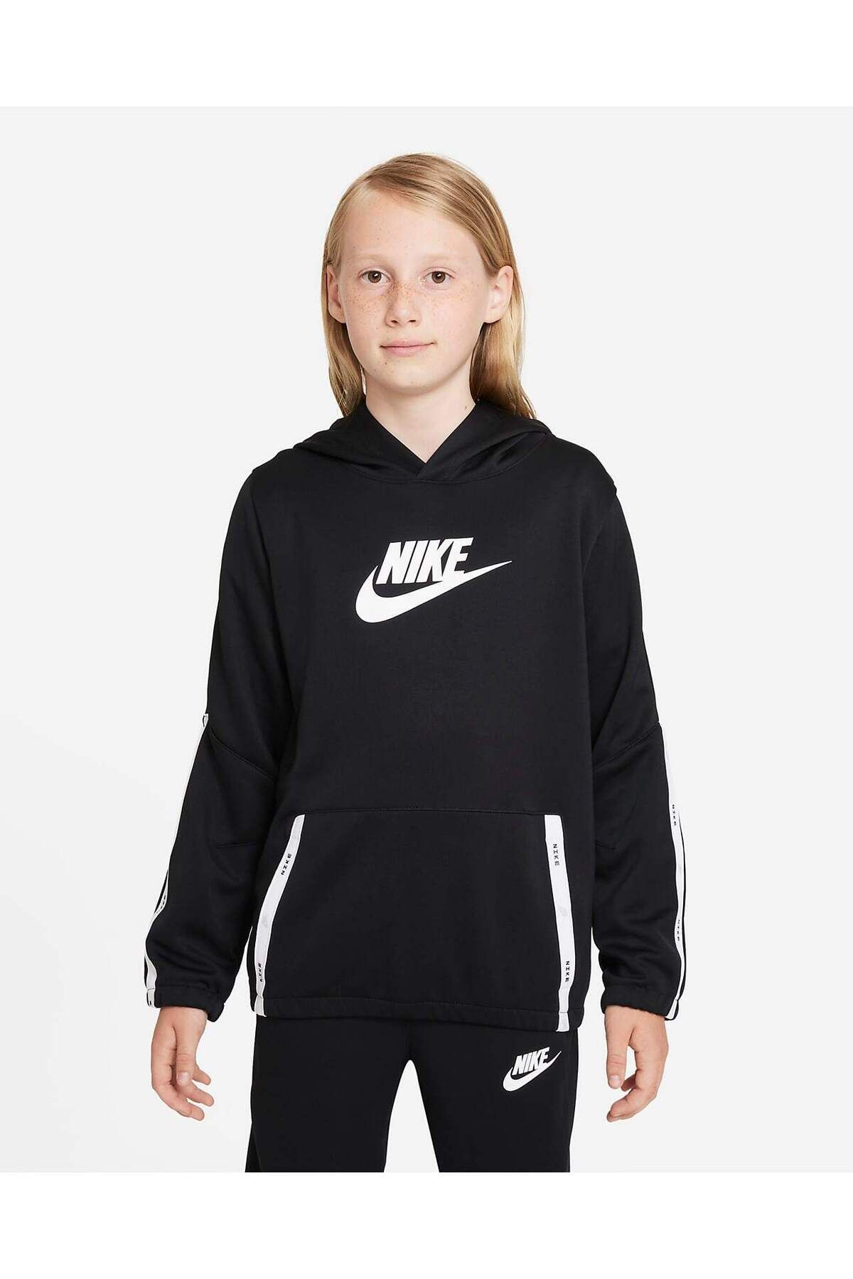 Nike Siyah - Beyaz Erkek Çocuk Eşofman Takımı DD8552-010