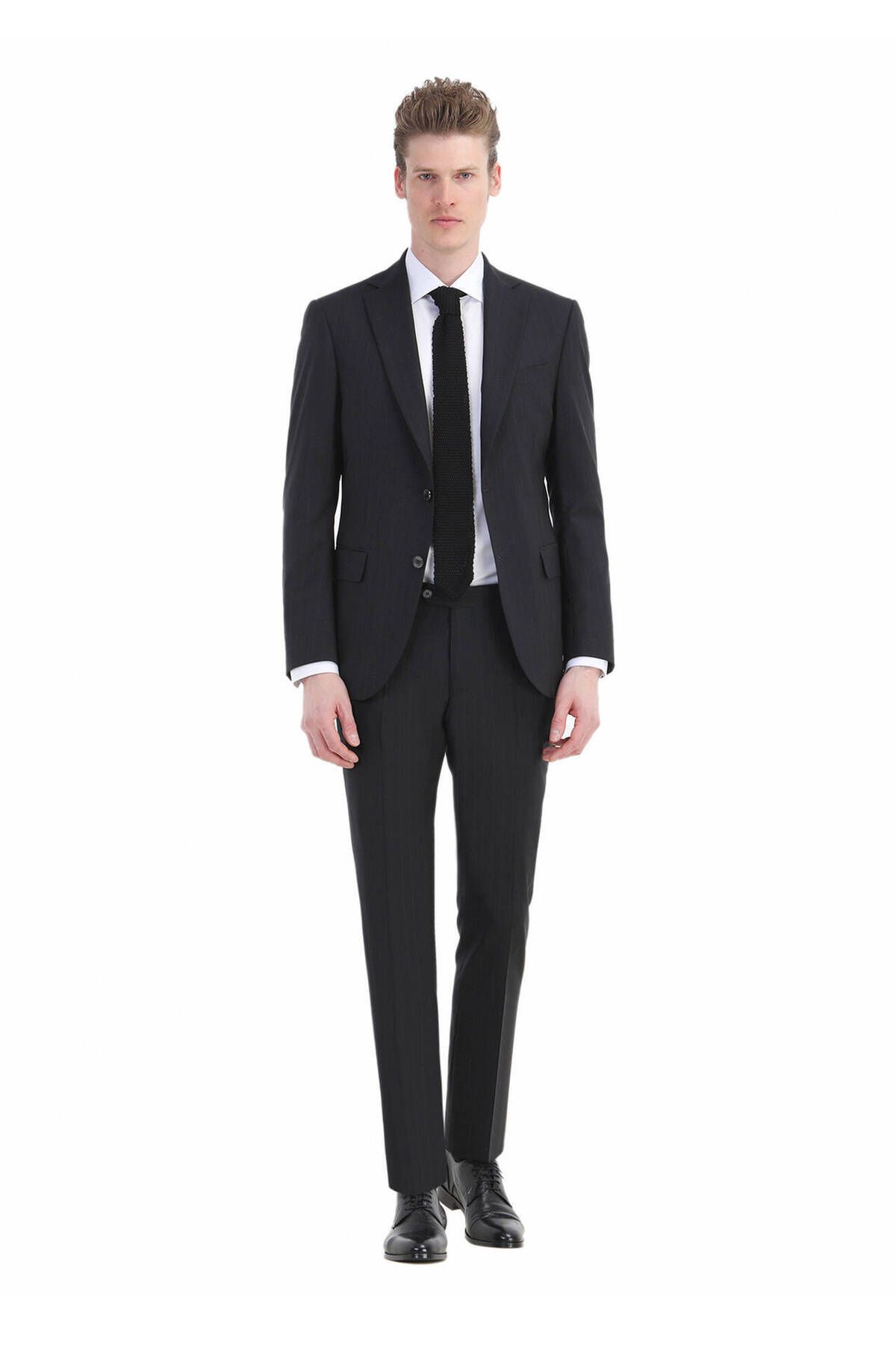 Ramsey Siyah Çizgili Modern Fit Yün Karışımlı Takım Elbise