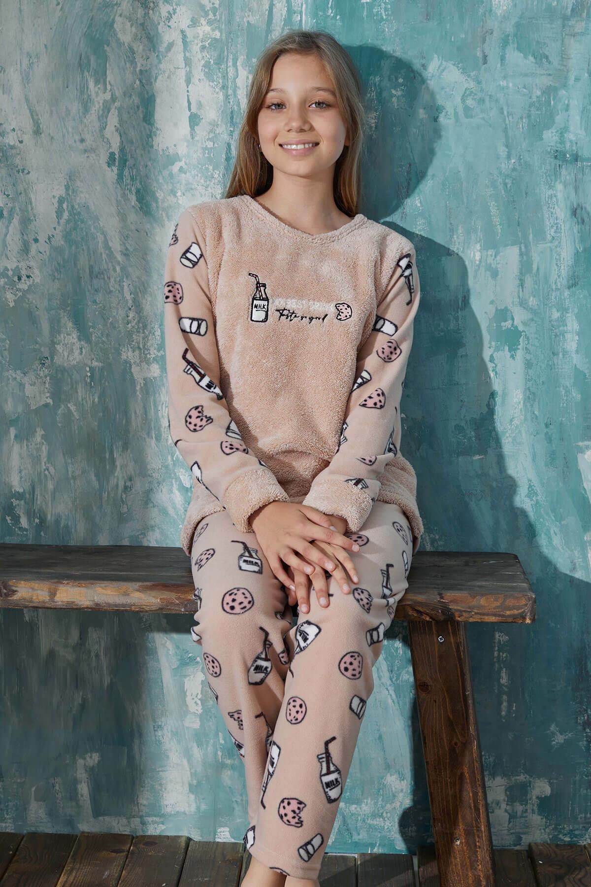 Pijamaevi Somon Milk Desenli Kız Çocuk Peluş Pijama Takımı