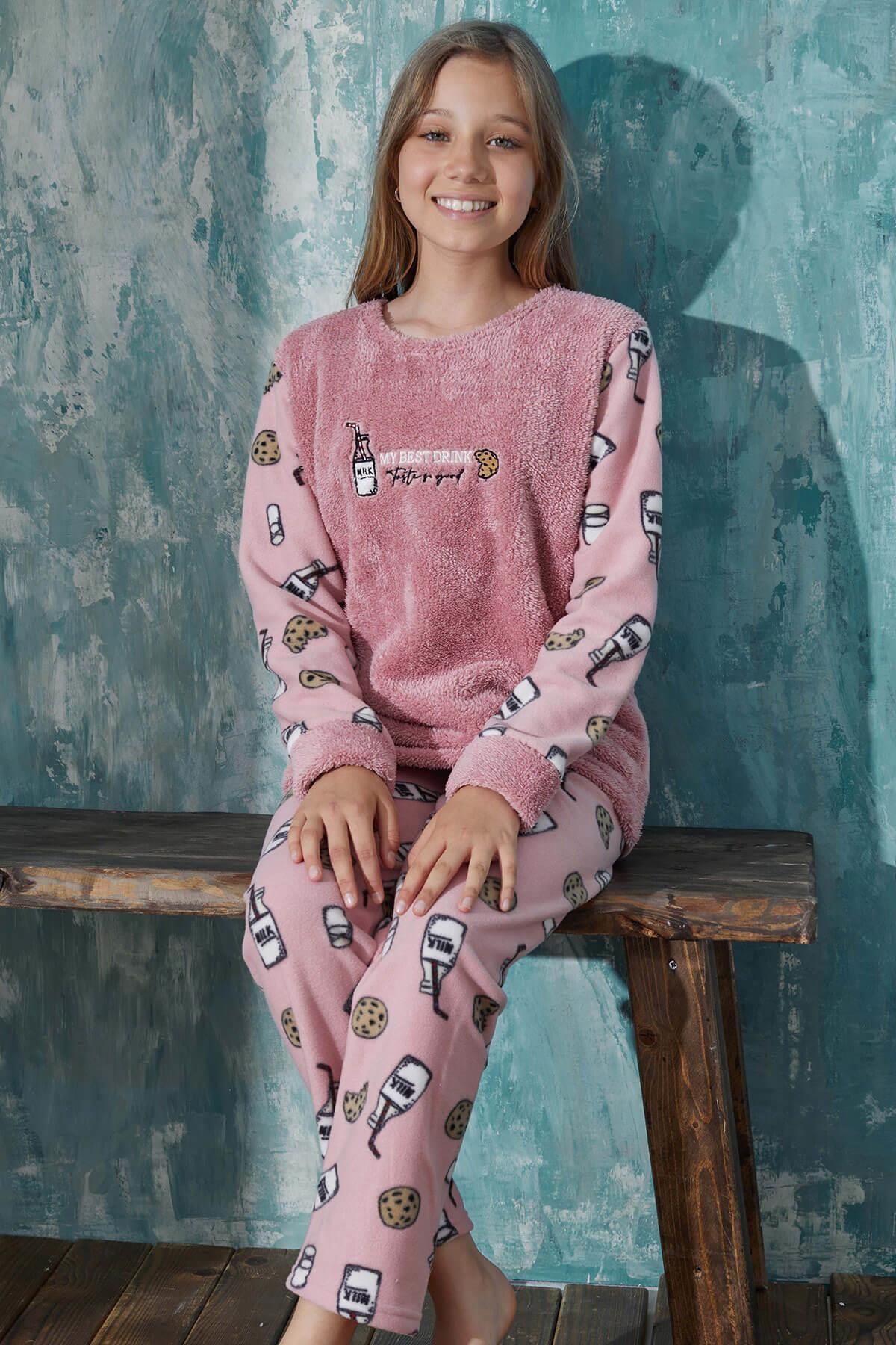 Pijamaevi Pembe Milk Desenli Kız Çocuk Peluş Pijama Takımı