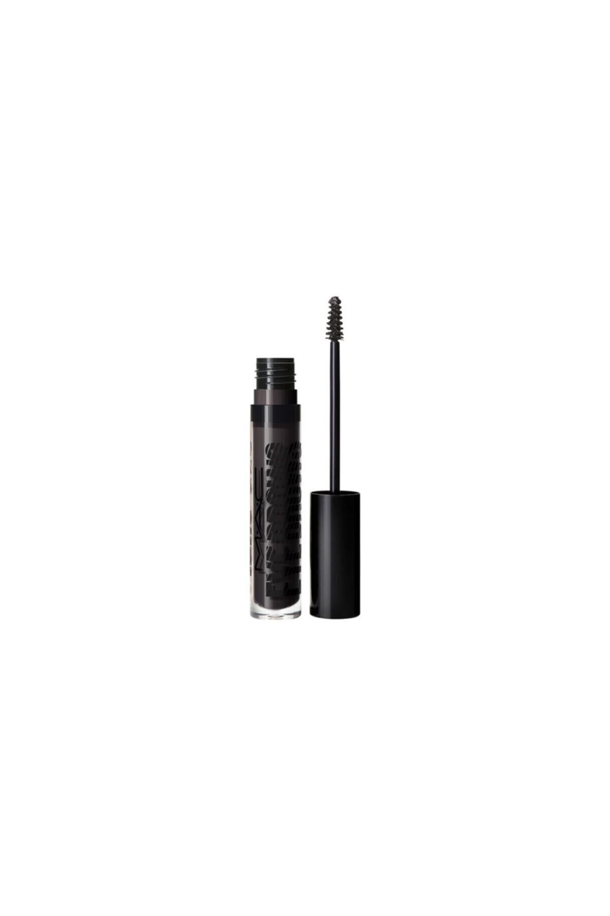 Mac Gel Eyebrow Mascara that Gives an Intense and Defined Look