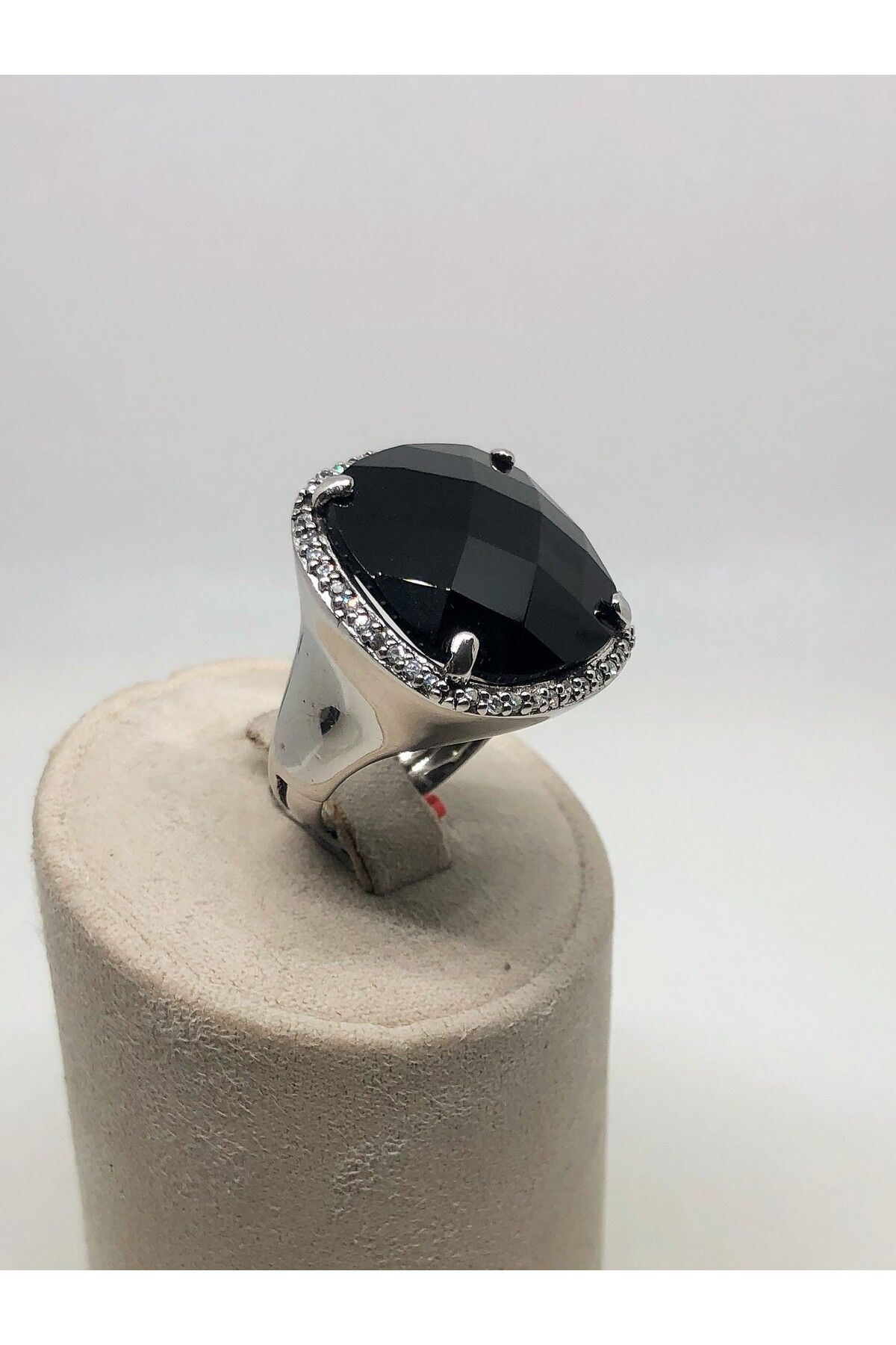 Pekin Diamond Özel Tasarım Siyah Oniks ve Zirkon Taşlı 925 ayar Gümüş yüzük
