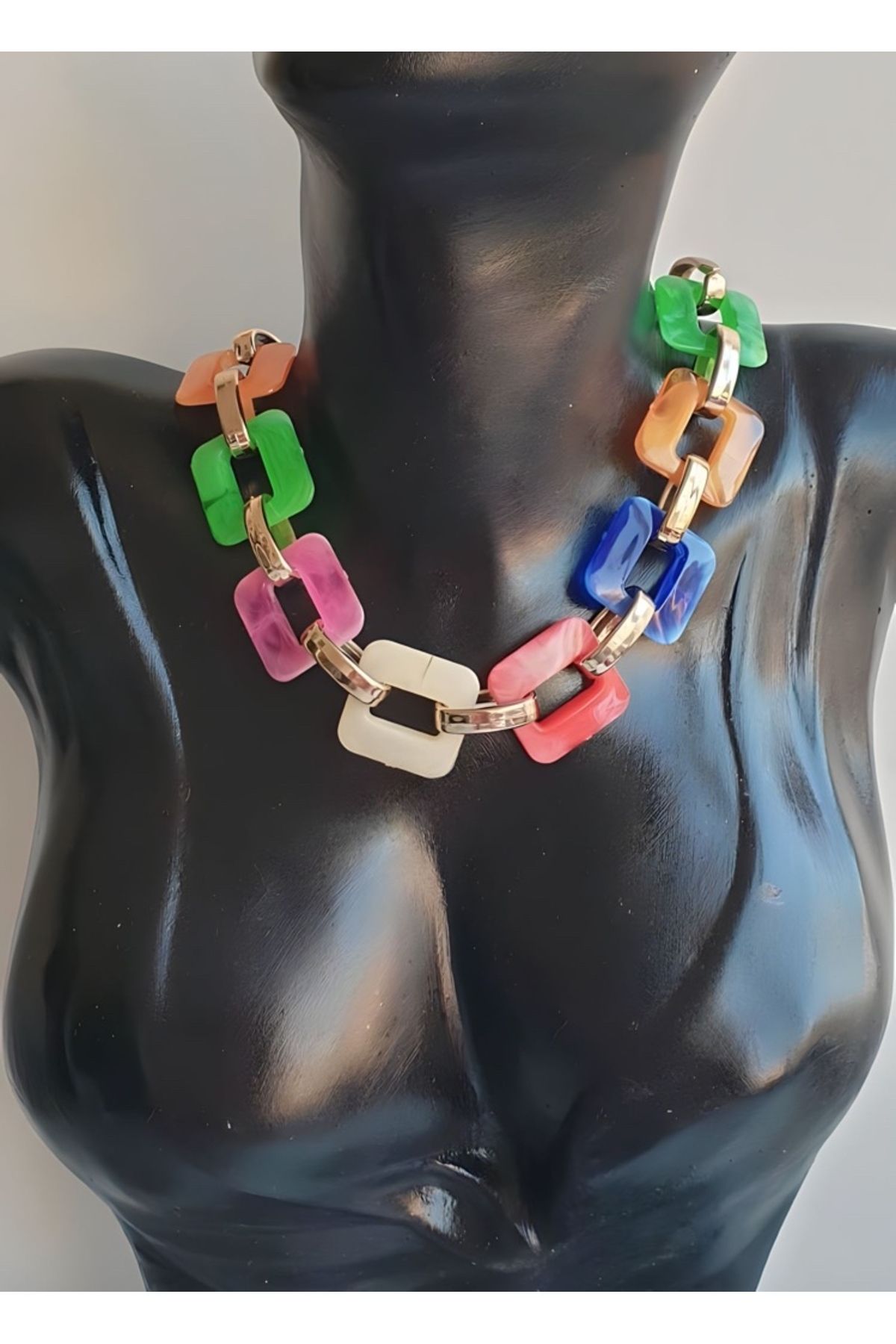 Gigi Jewelleryy Kadın Akrilik Renkli Choker Kolye