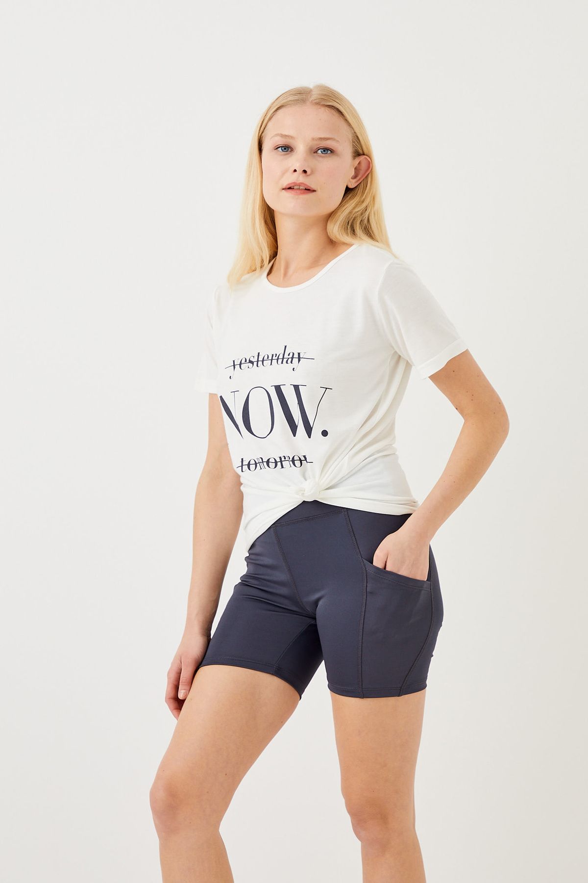 ENNA MODA Cepli Dikişsiz (seamless) Activewear Cepli Sport Şort Ve Yoga & Pilates Kombin Slogan T-shirt Seti