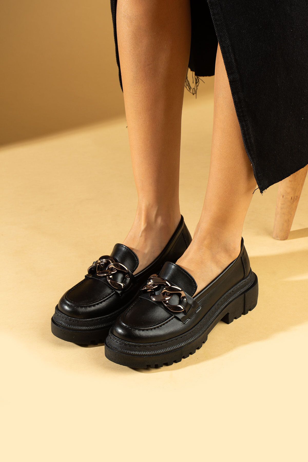 Pembe Potin Kadın Siyah Tokalı Kalın Taban Günlük Rahat Casual Ayakkabı