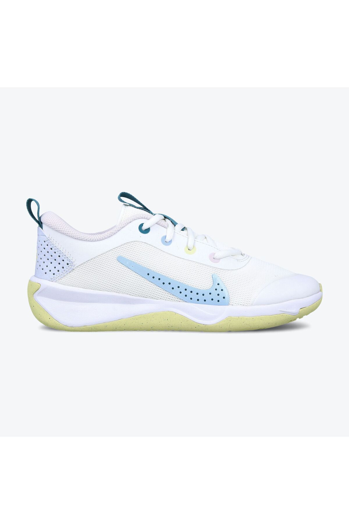 Nike Omni Multi-Court Older Kids' Indoor Court Shoes - White