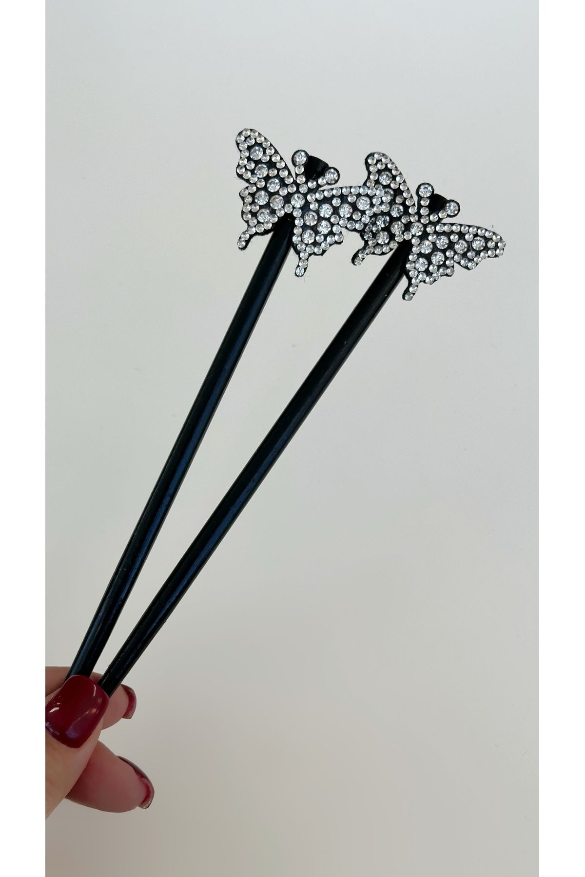 Alâ Atelier taşlı kelebek ikili siyah çubuk topuz tokası kalem toka