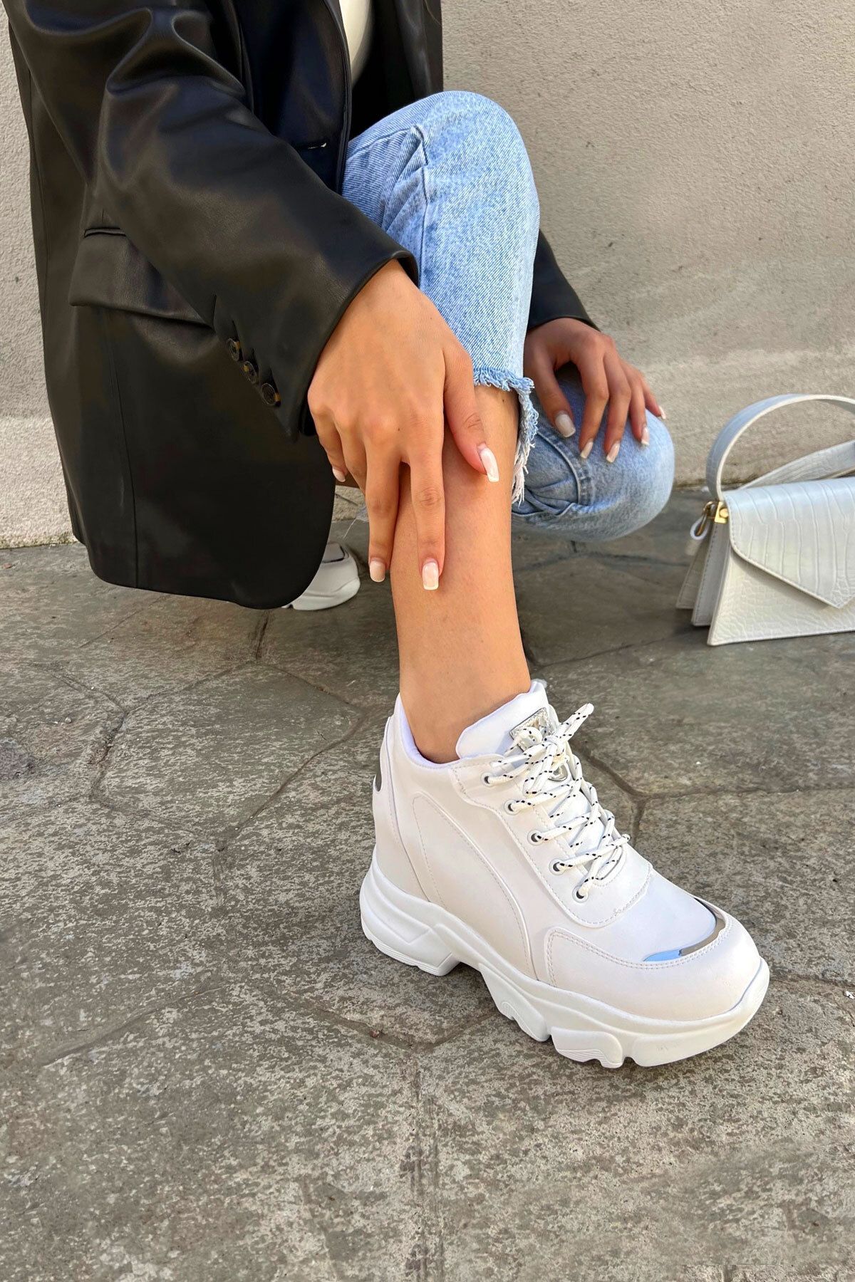 Ayakkabı Delisiyim Mozami Beyaz Gizli Dolgu Topuklu Kalın Taban Kadın Spor Ayakkabı Bot