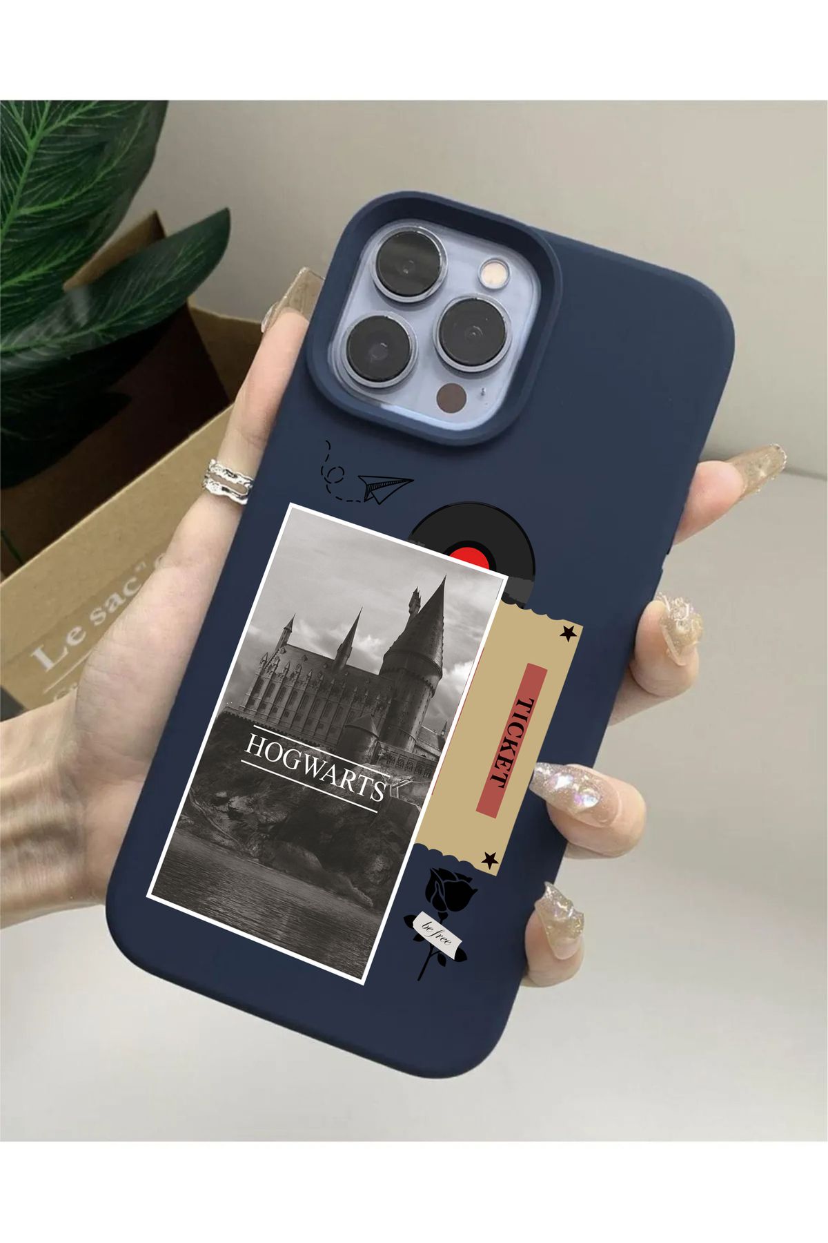 casesing Iphone 14 Plus Lacivert Lansman Hogwarts Tasarımlı İçi Süet Kaplı Kılıf
